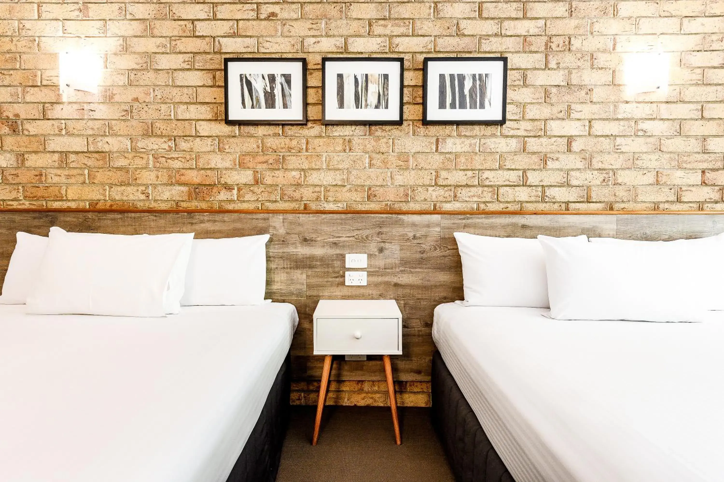 Twin Room in Sunshine Coast Motor Lodge Twin Room in Sunshine Coast Motor Lodge