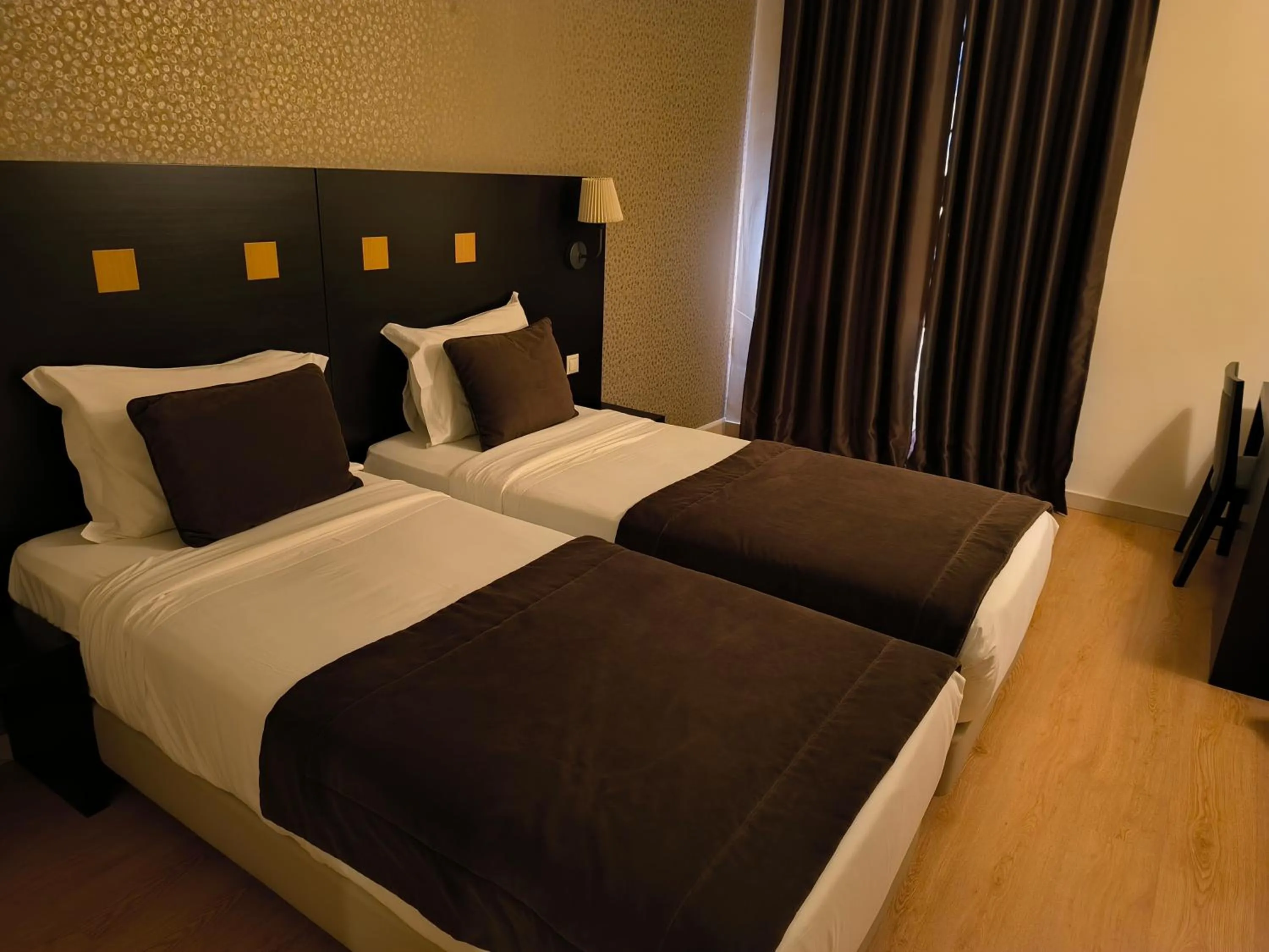 Bedroom, Bed in Douro Marina Hotel & SPA