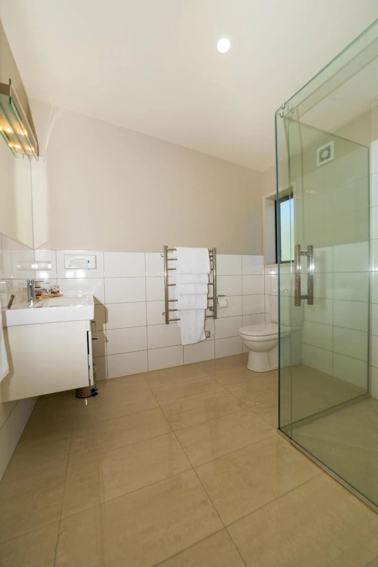 Shower in Amity Motel