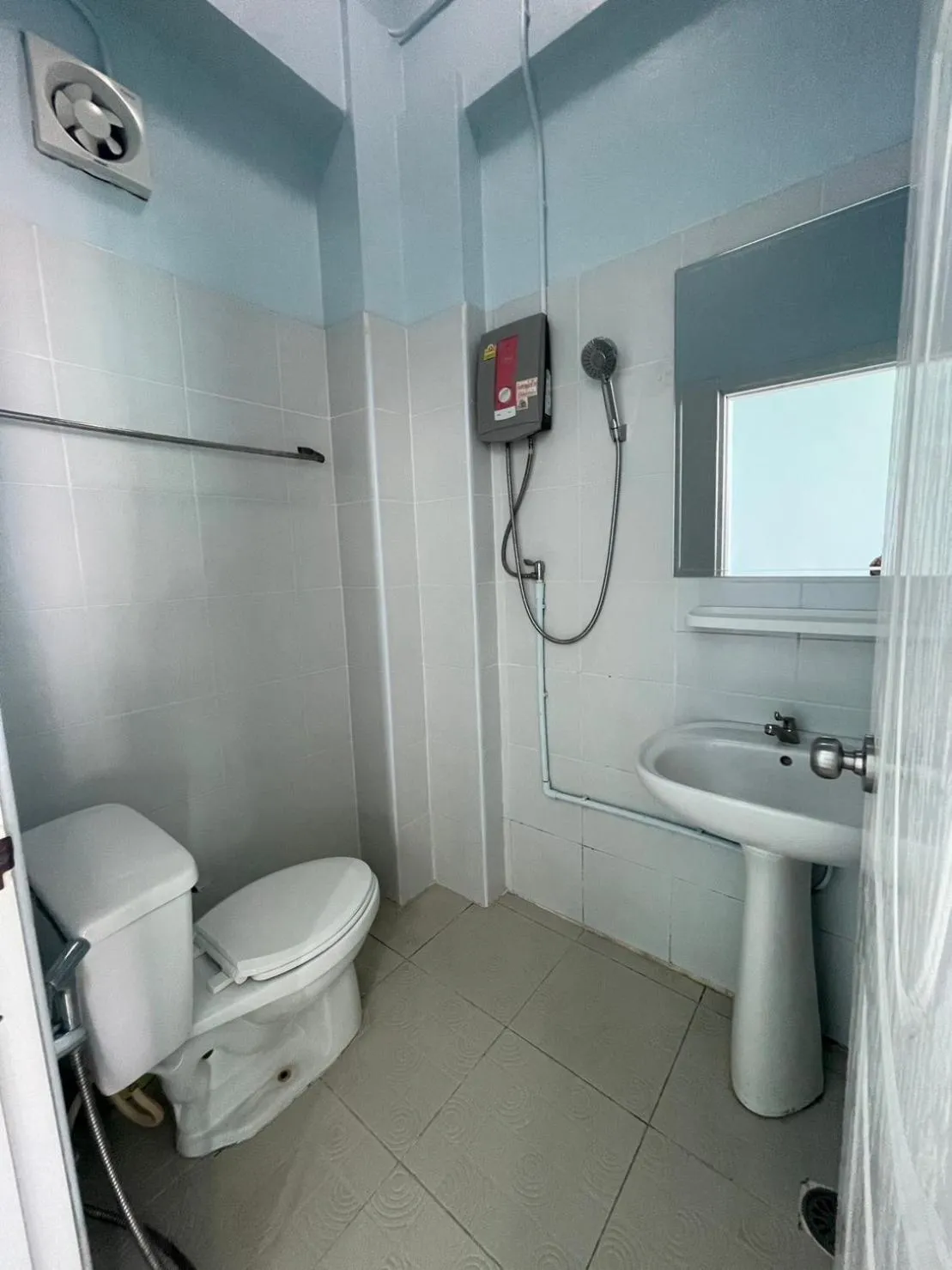 Shower in Naiharn On The Rock Resort Phuket