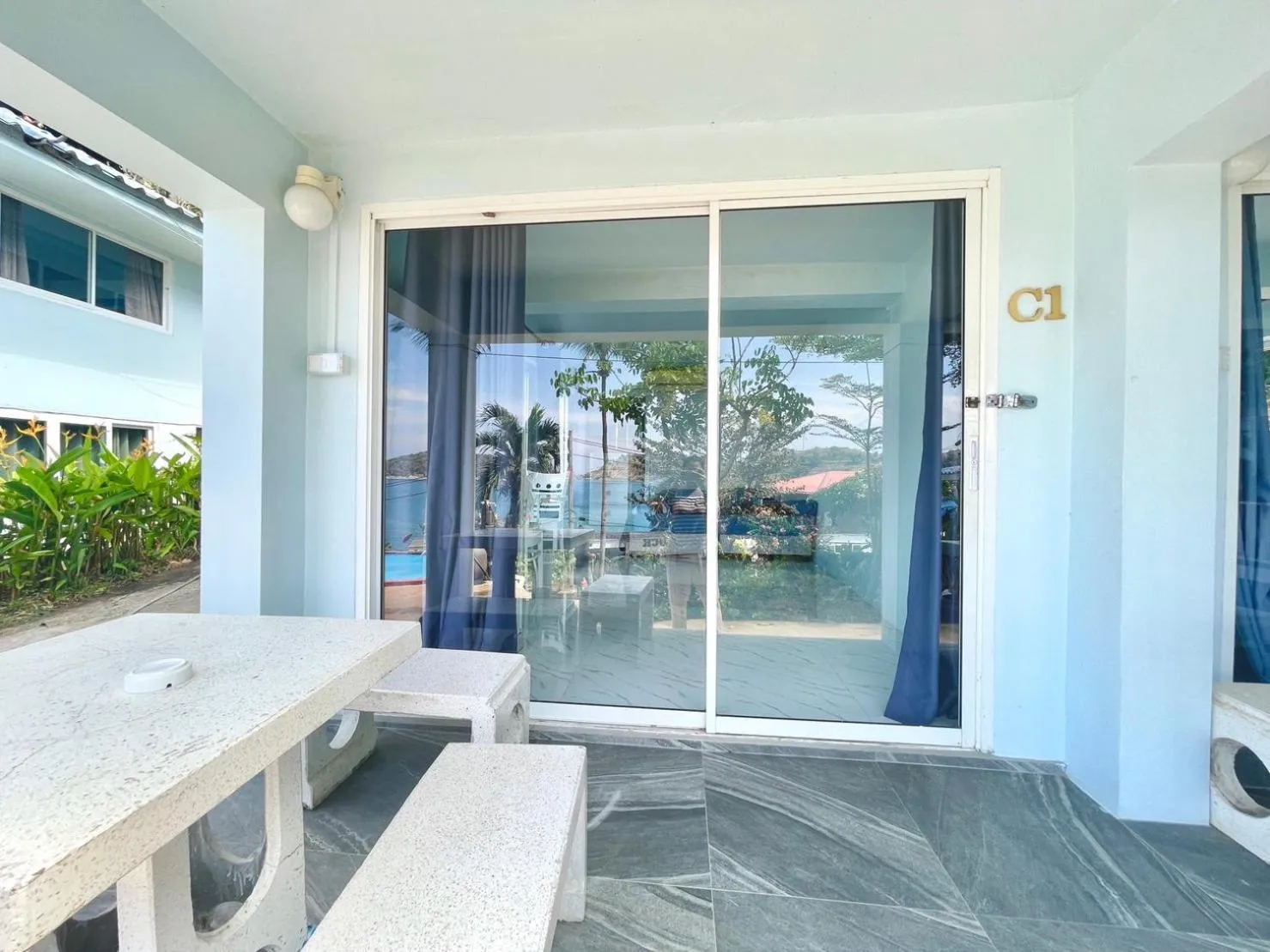 Naiharn On The Rock Resort Phuket