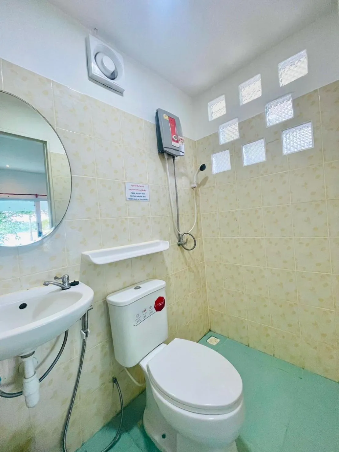 Shower in Naiharn On The Rock Resort Phuket