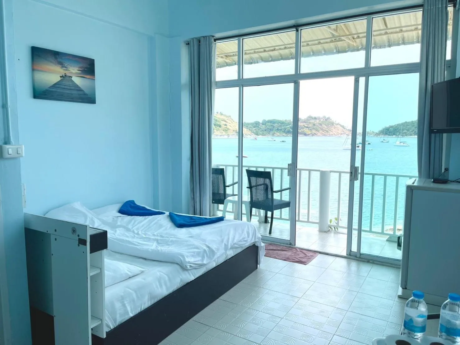 Bed in Naiharn On The Rock Resort Phuket