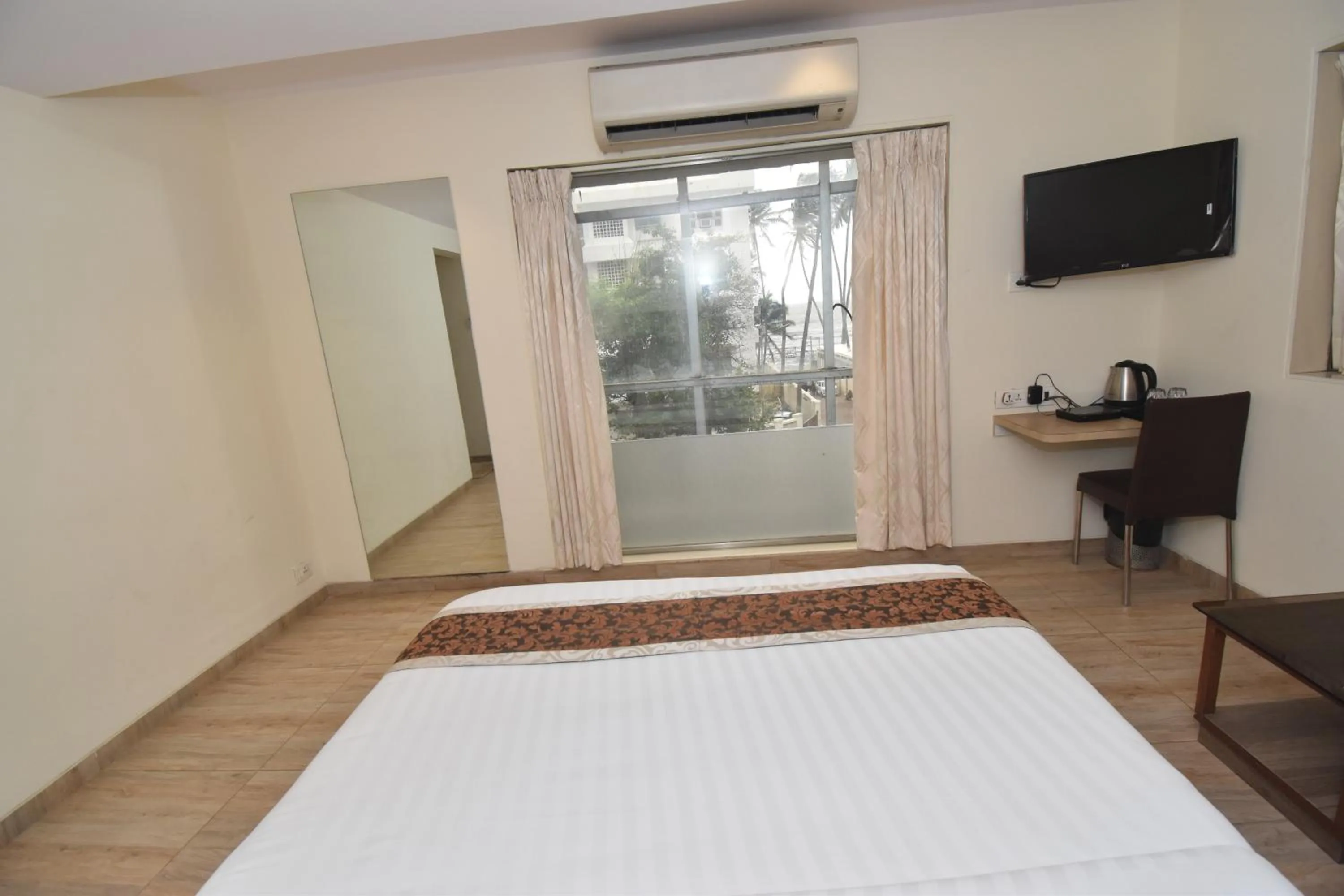 Bed in Hotel Atlantic