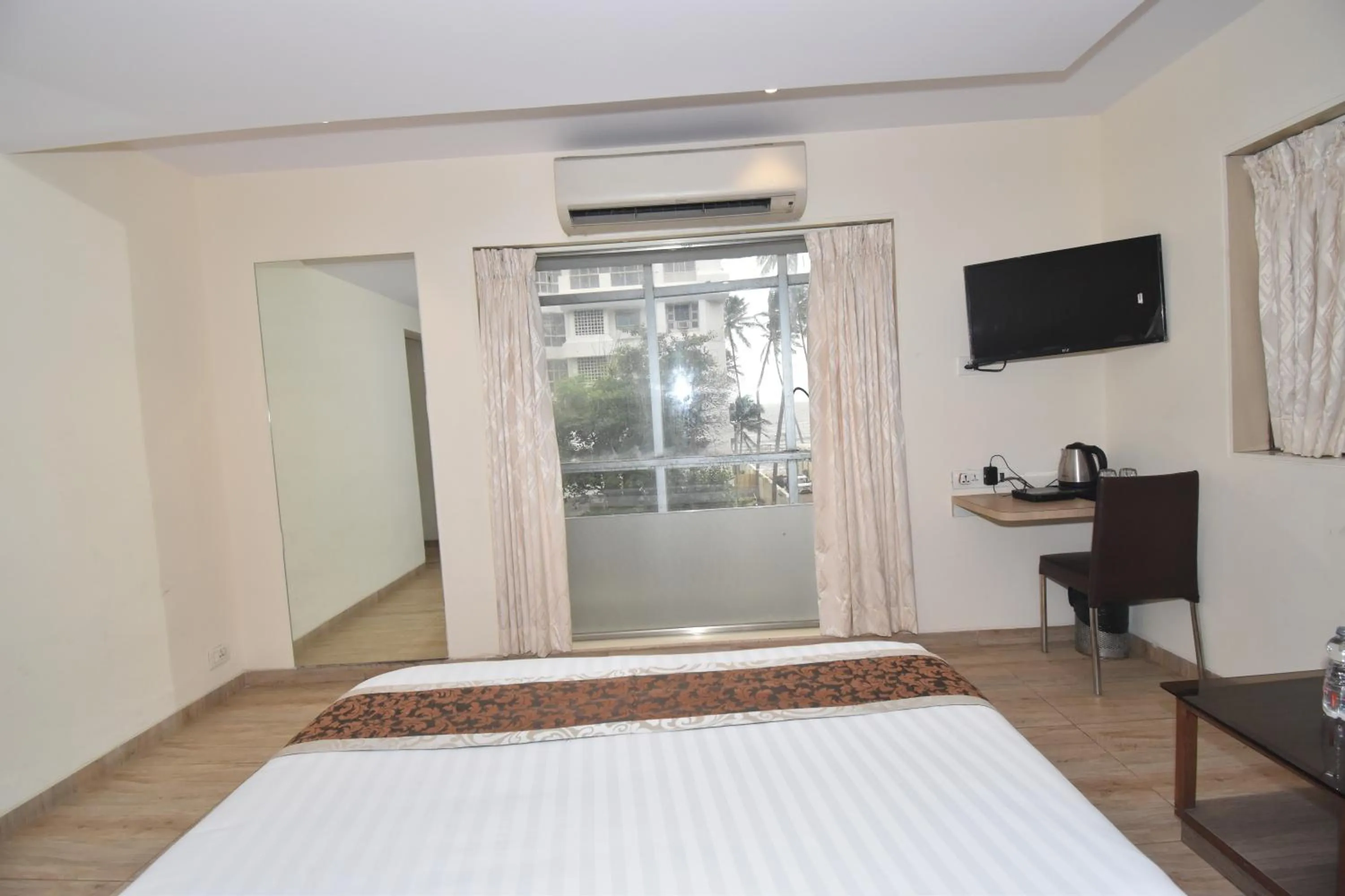 Bed in Hotel Atlantic