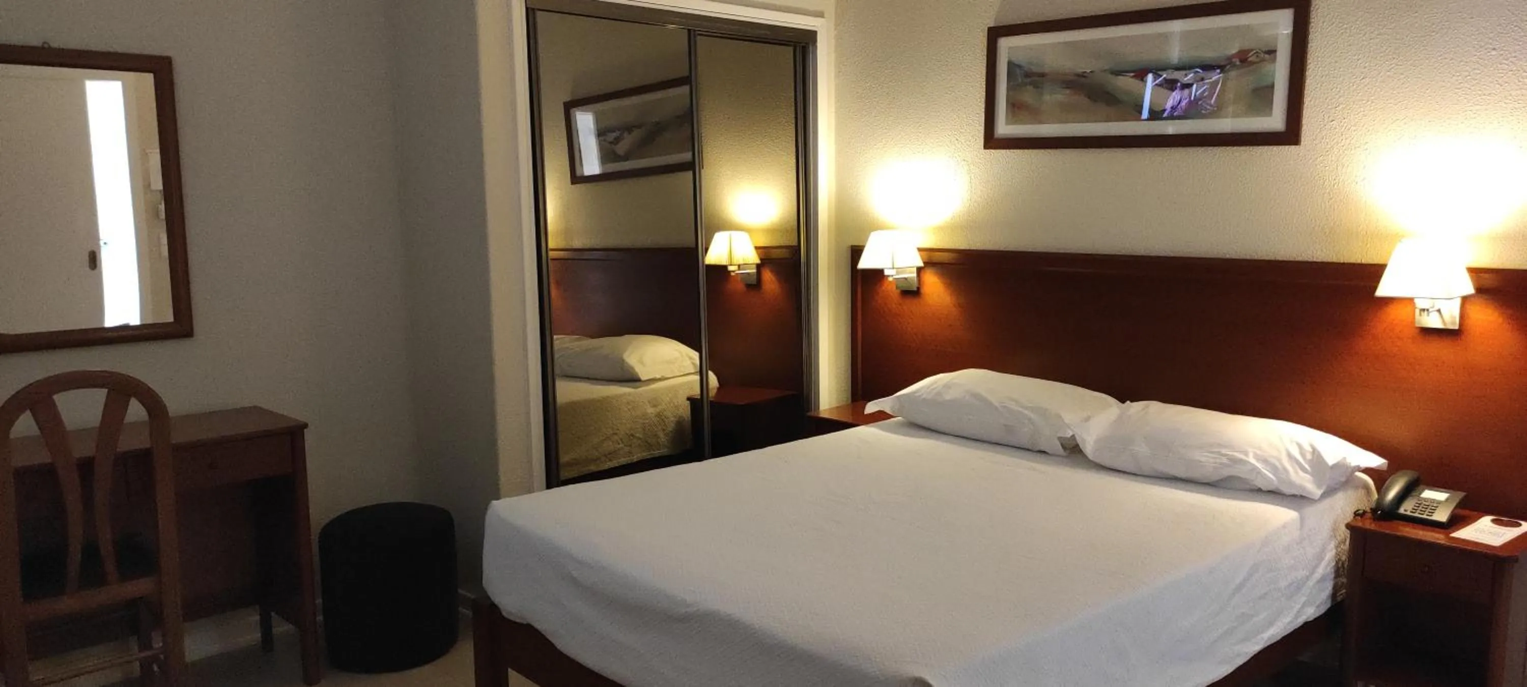 Bed in Hotel São Mamede Estoril