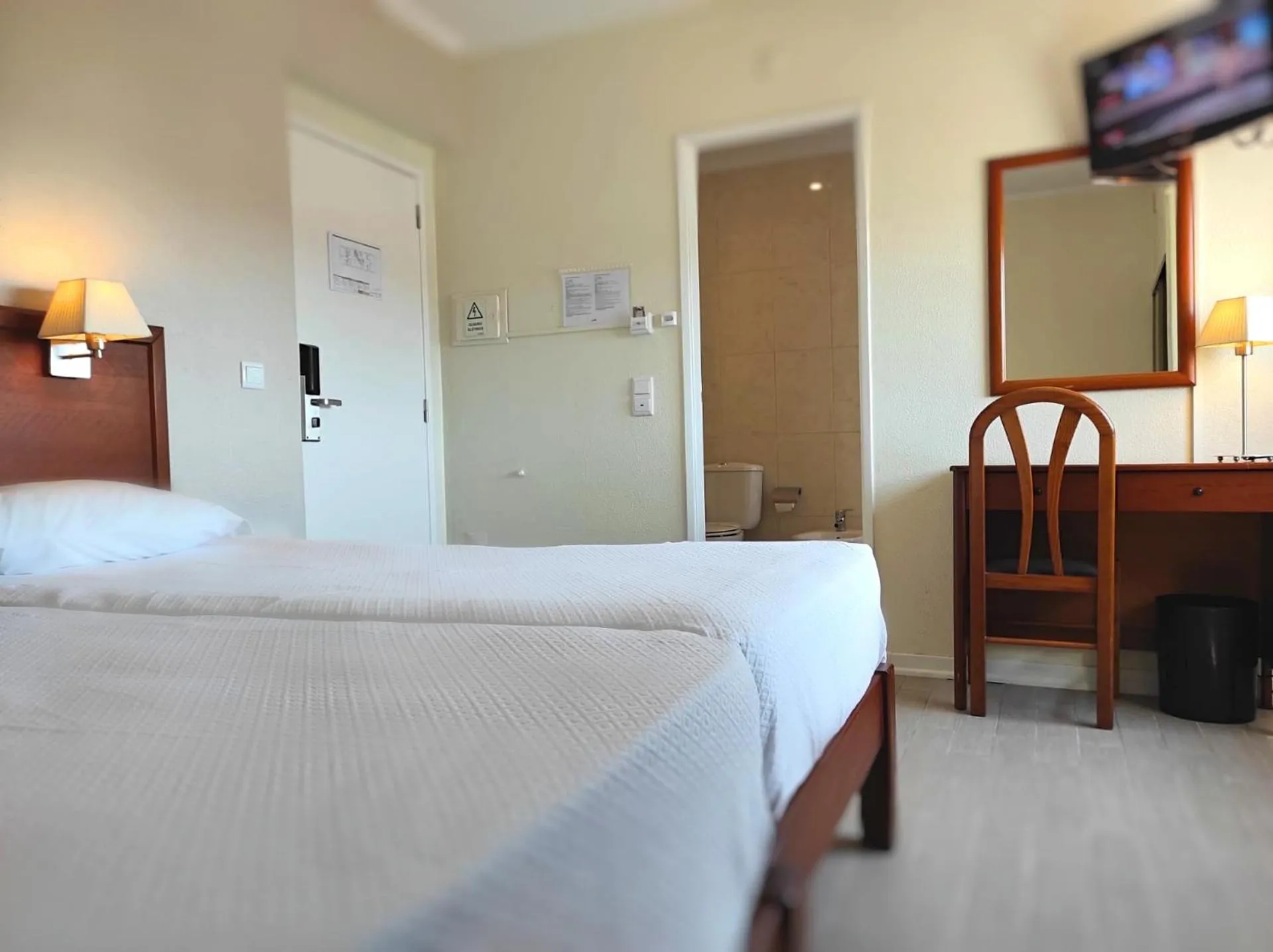 Bed in Hotel São Mamede Estoril