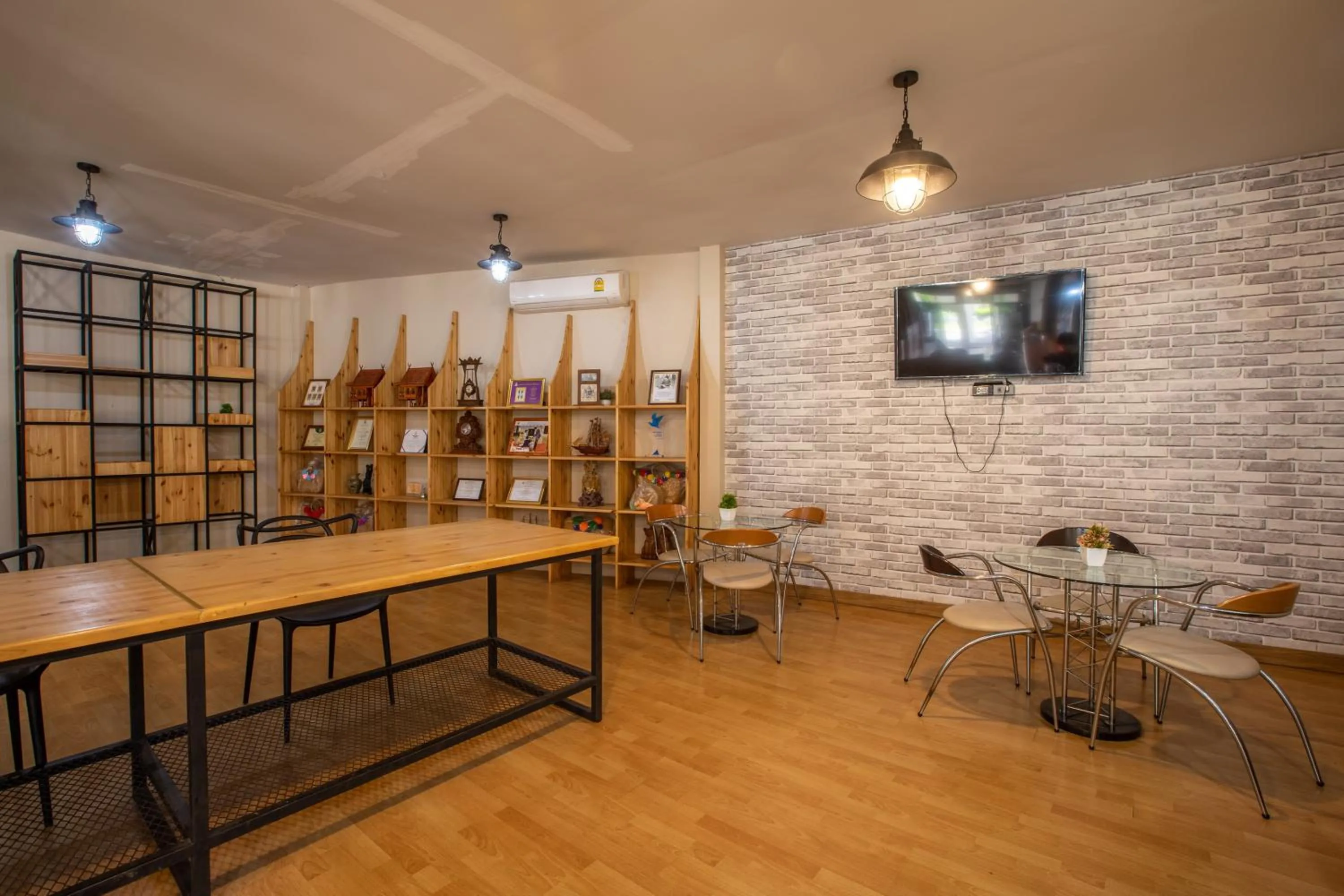 Lobby or reception in Pimann Inn Hotel