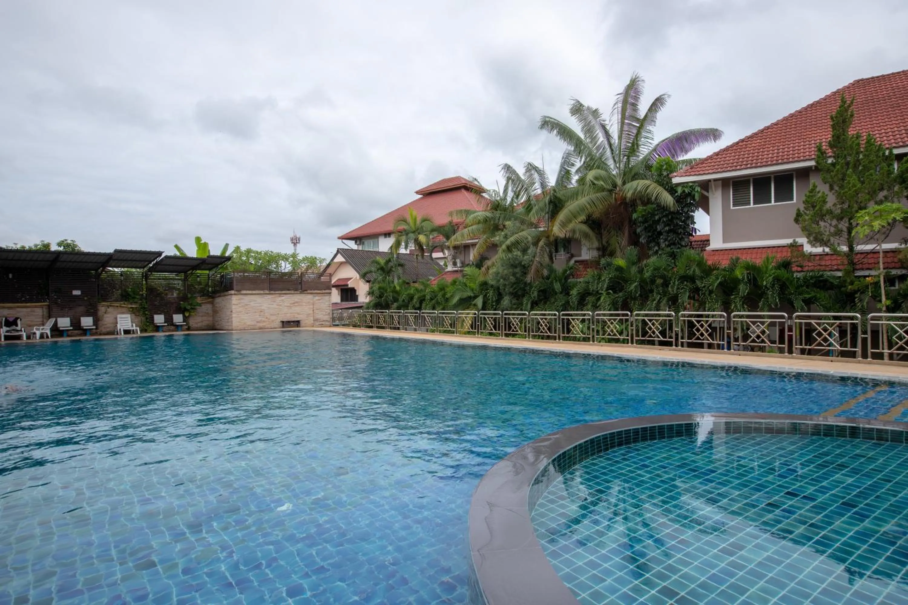 Swimming pool in Pimann Inn Hotel