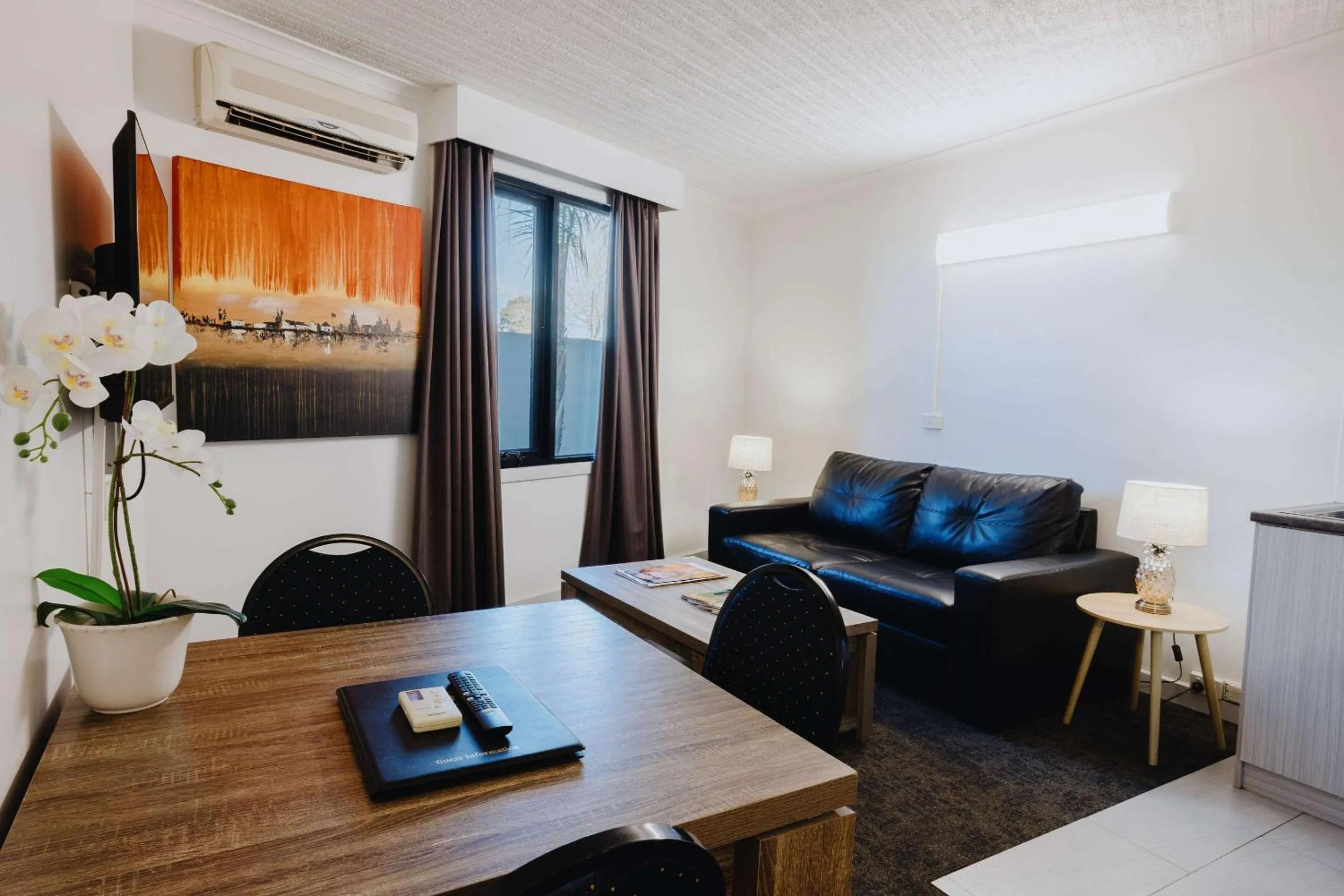 Bedroom in Comfort Inn Traralgon