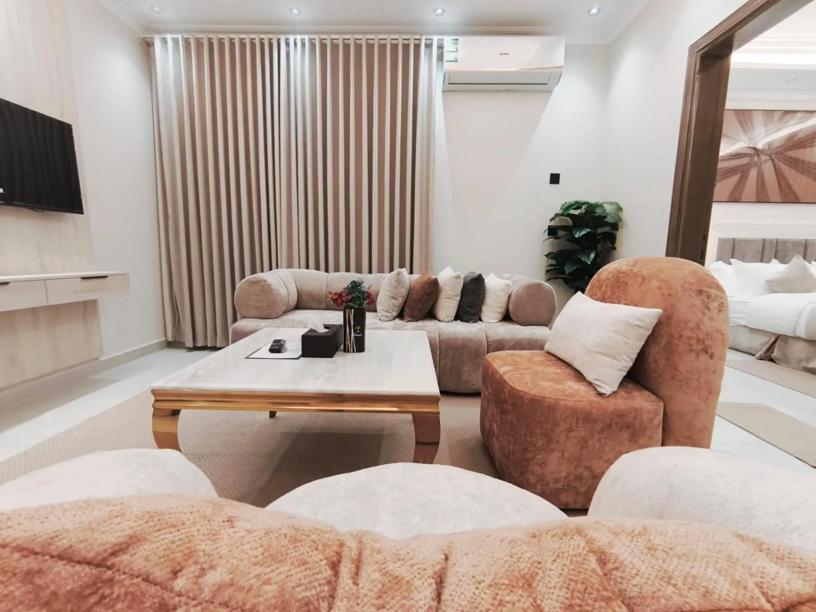 Bed in Burj Al Hayat Furnished Suites - Al Malaz