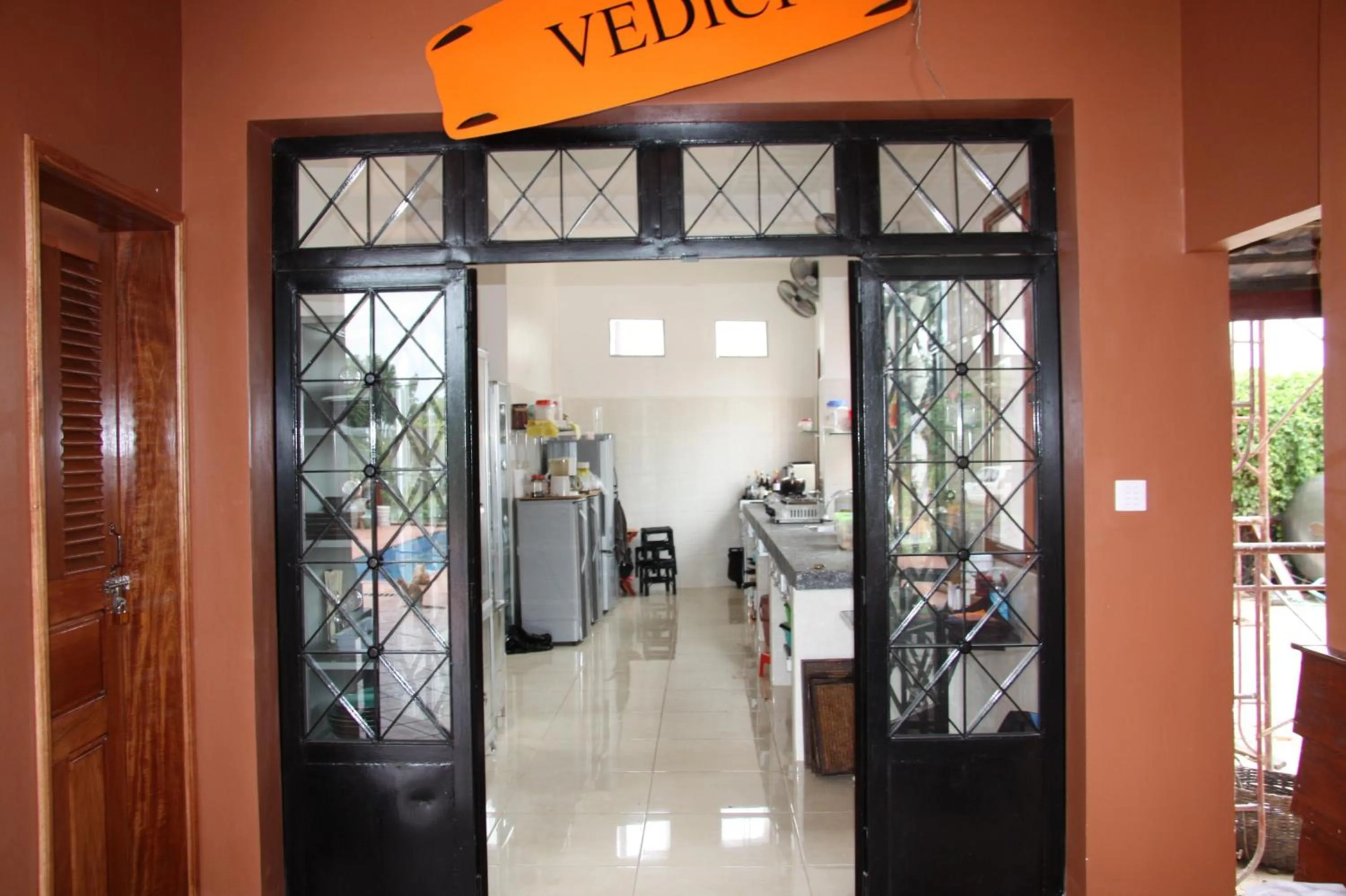 Restaurant/places to eat in Villa Vedici