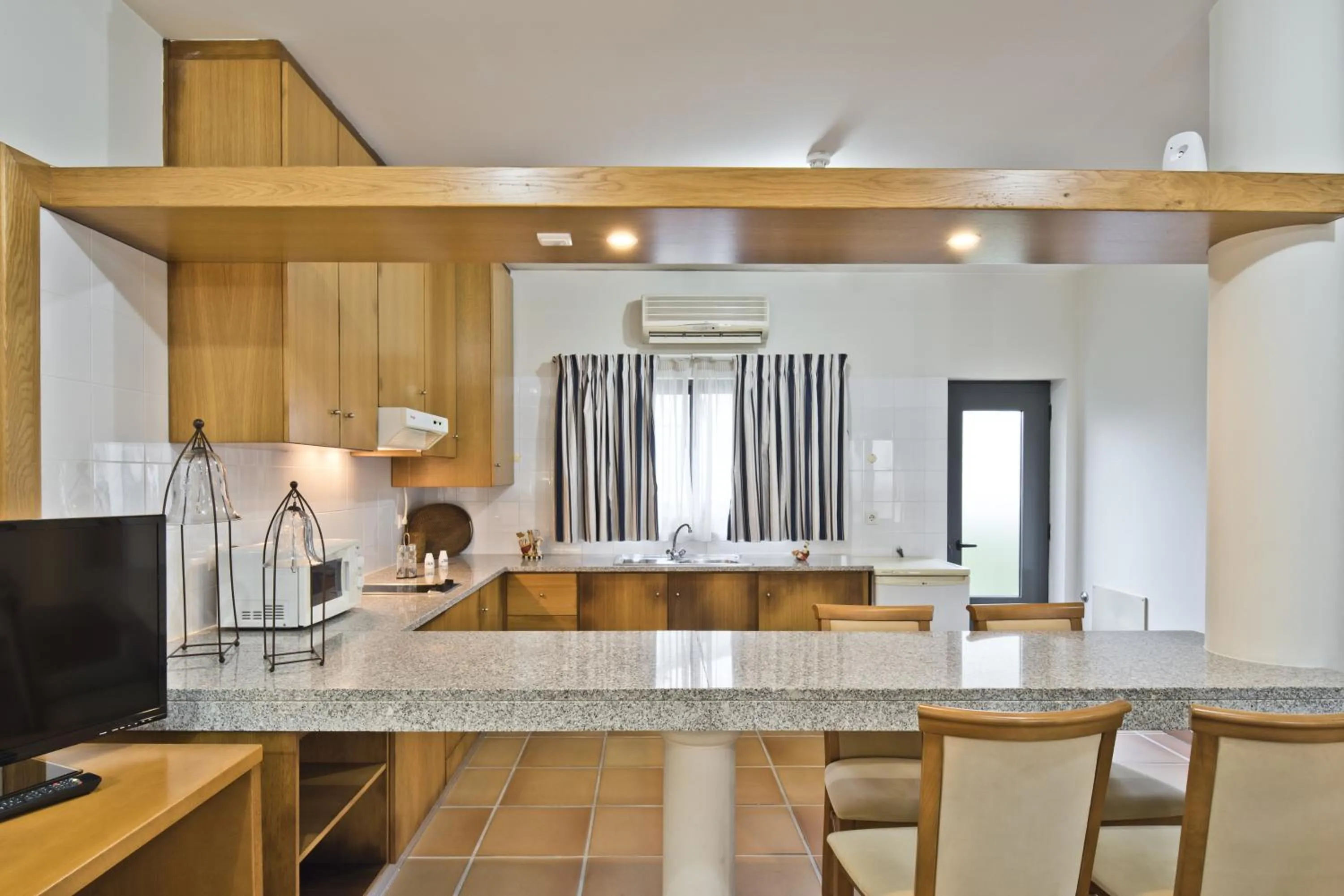 Kitchen or kitchenette in Lam Hotel Estarreja