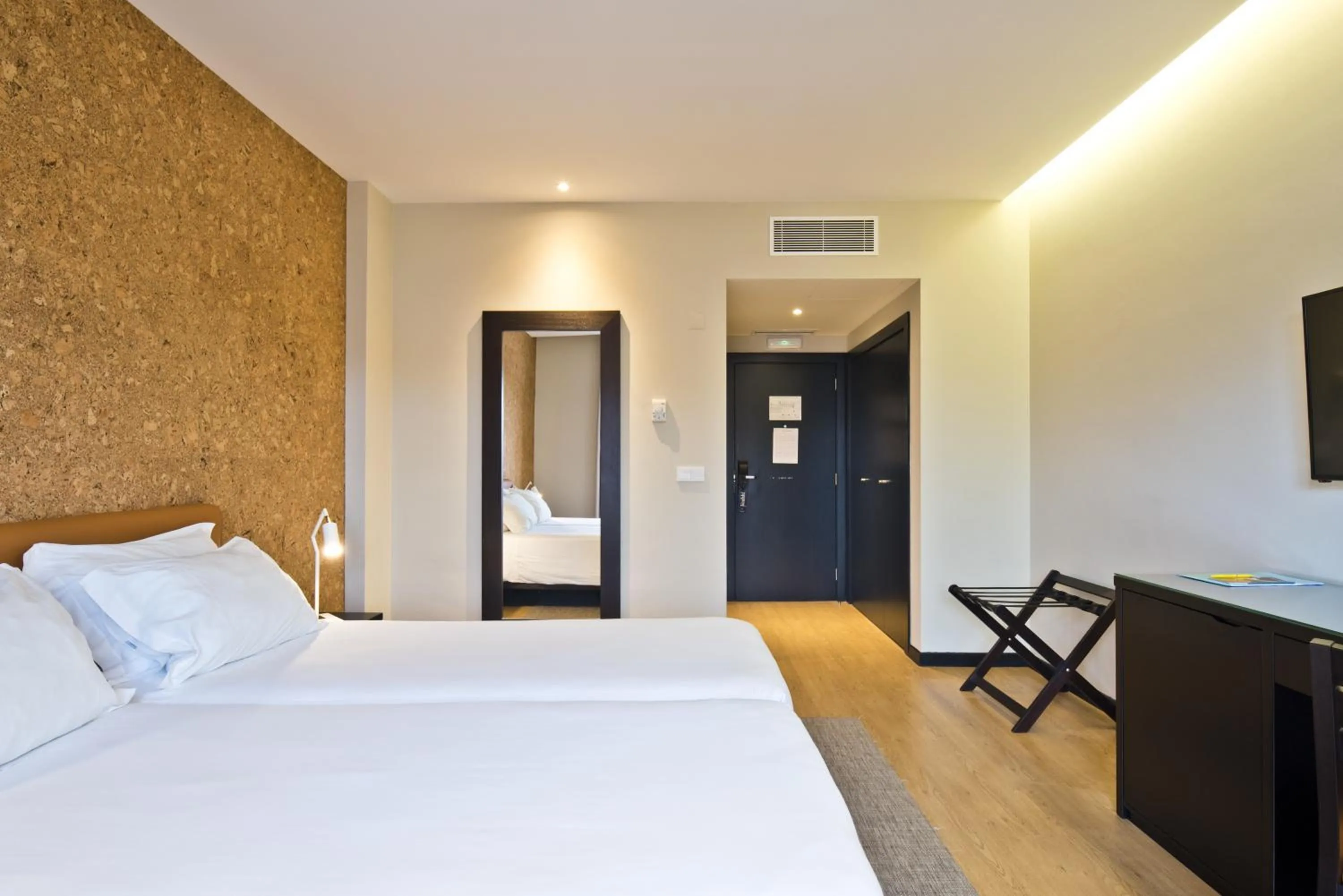 Bed in Lam Hotel Estarreja