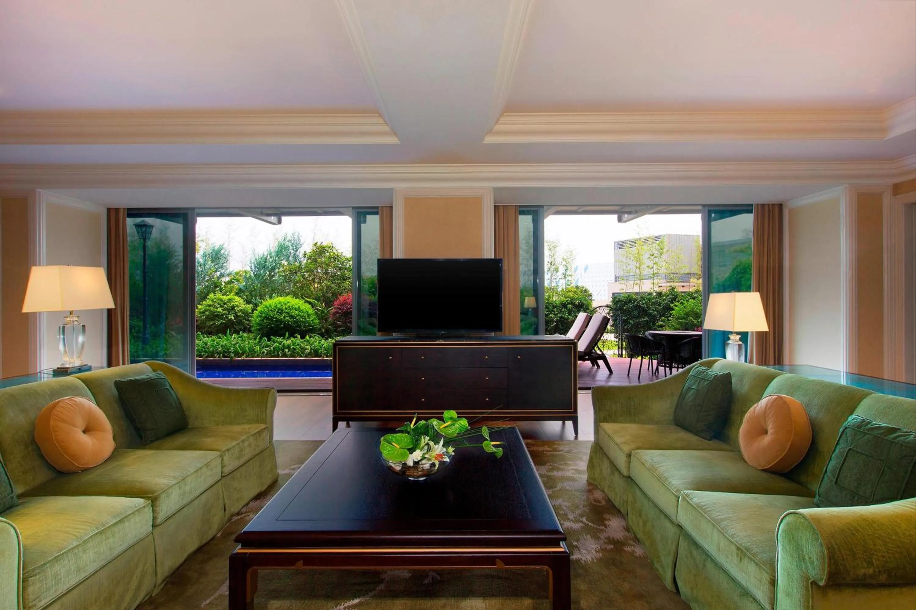 Swimming pool in Sheraton Fuzhou Hotel