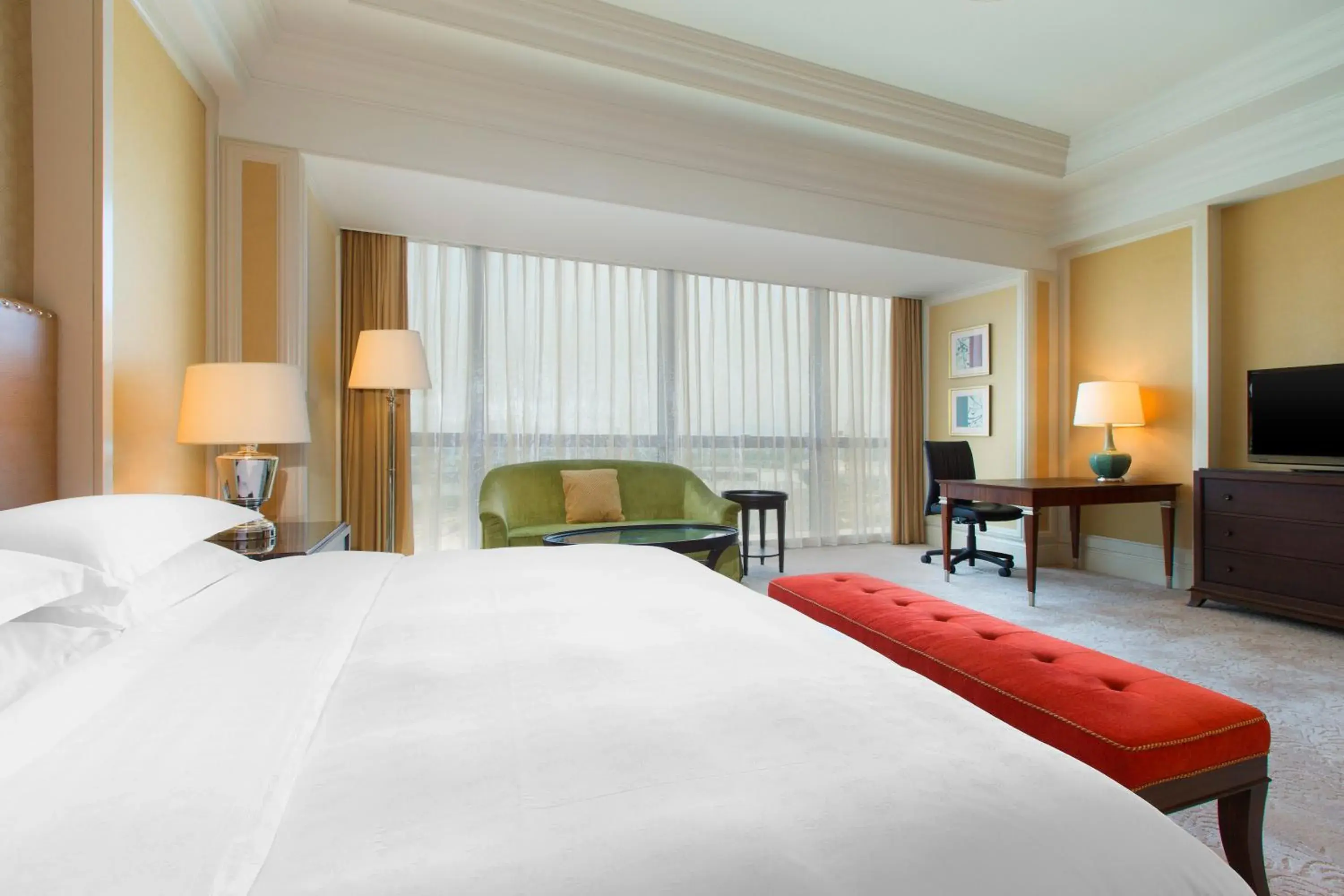 King Room with River View in Sheraton Fuzhou Hotel King Room with River View in Sheraton Fuzhou Hotel