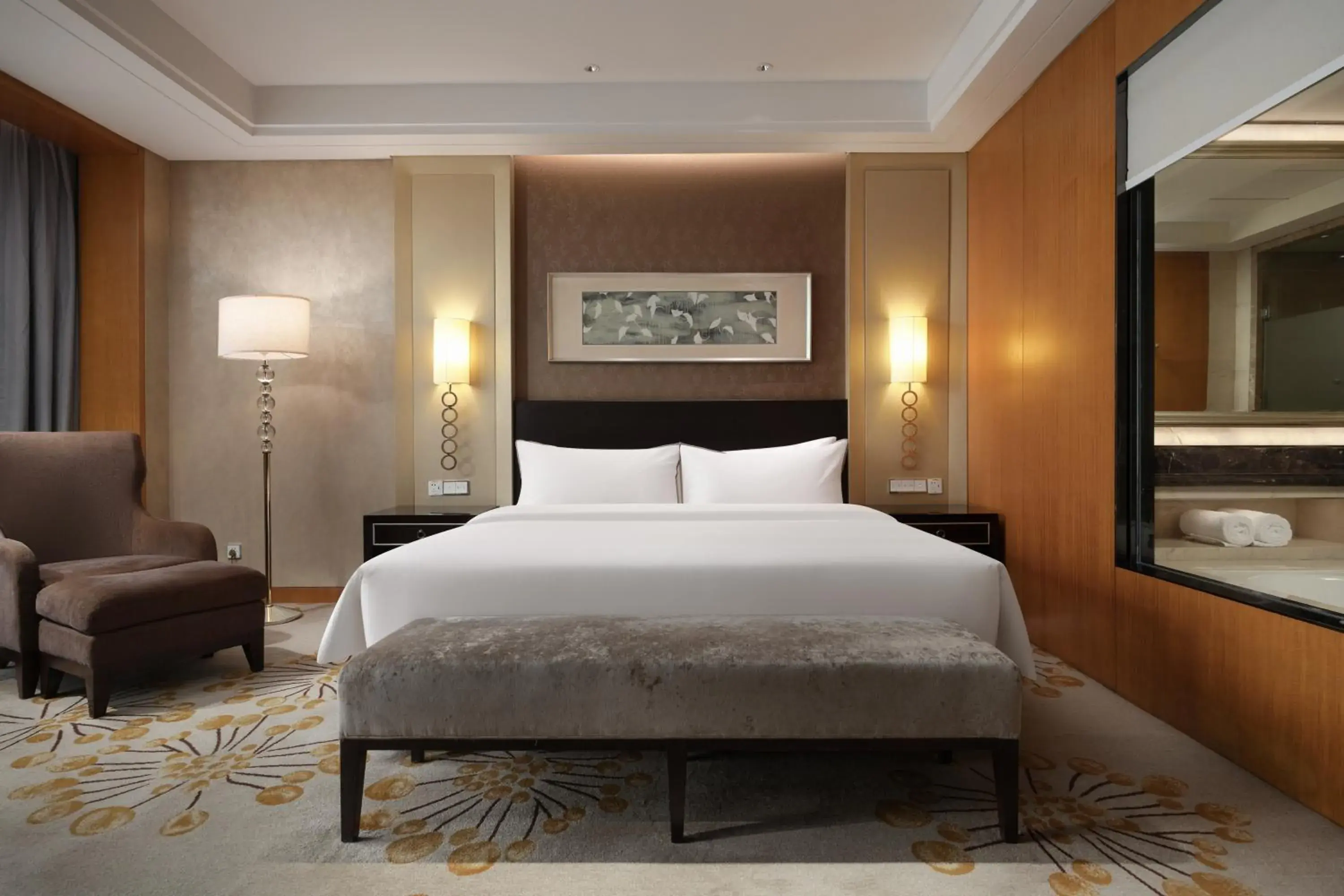 Deluxe Renewal, Larger Guest room, 1 King, City view in The Westin Hefei Baohe Deluxe Renewal, Larger Guest room, 1 King, City view in The Westin Hefei Baohe