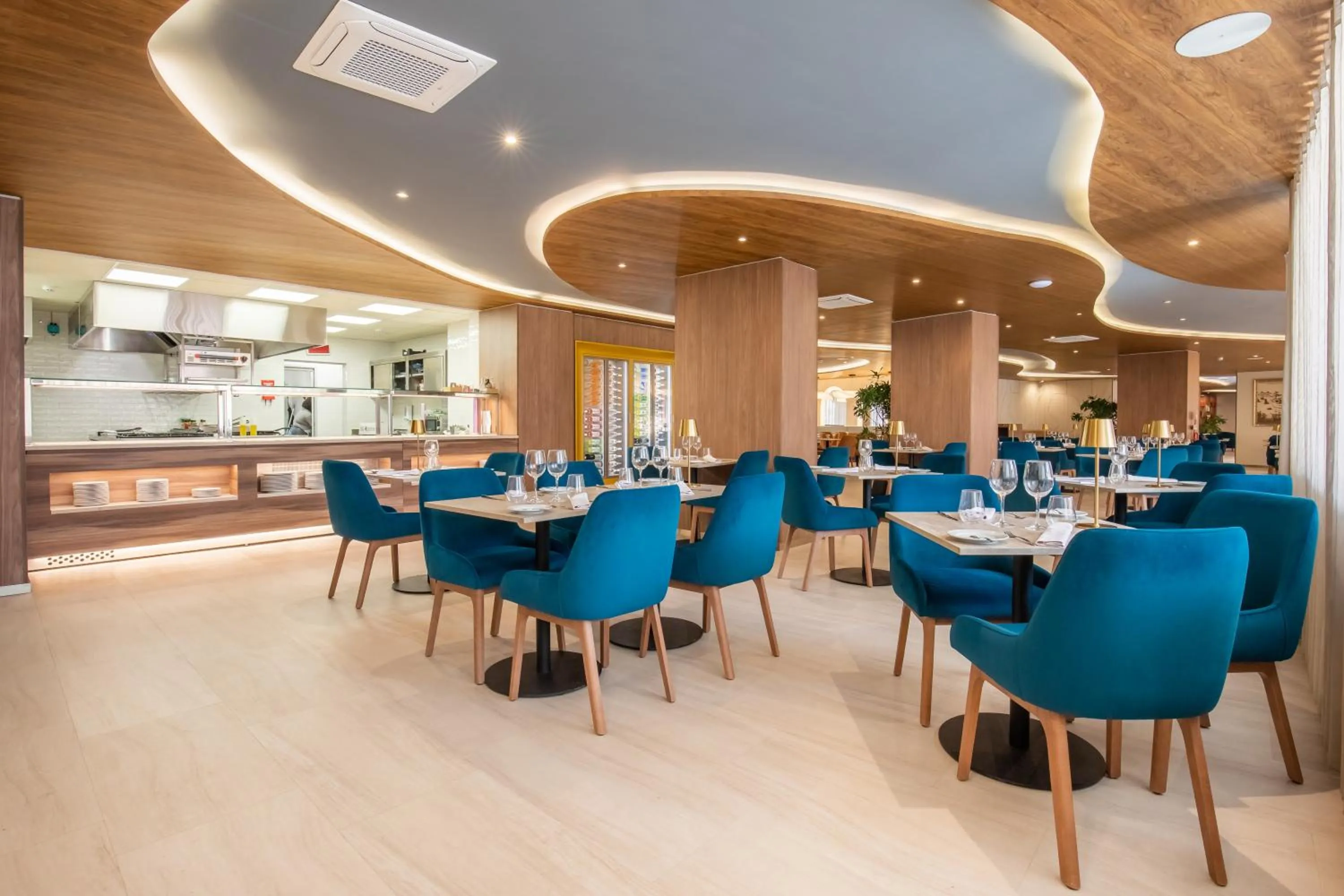 Restaurant/places to eat in AP Sines - Costa Alentejana