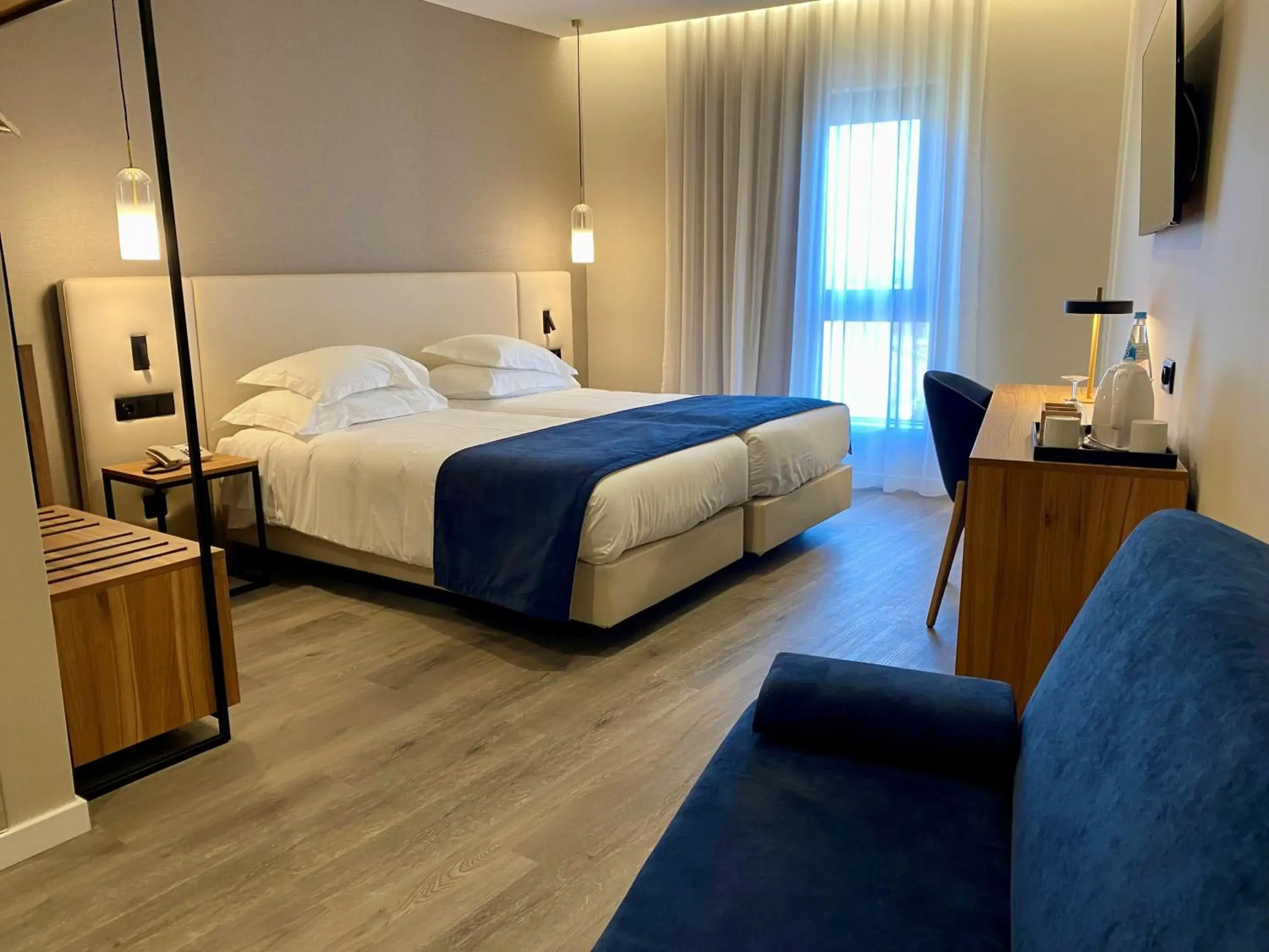 Large Twin Room in AP Sines - Costa Alentejana Large Twin Room in AP Sines - Costa Alentejana