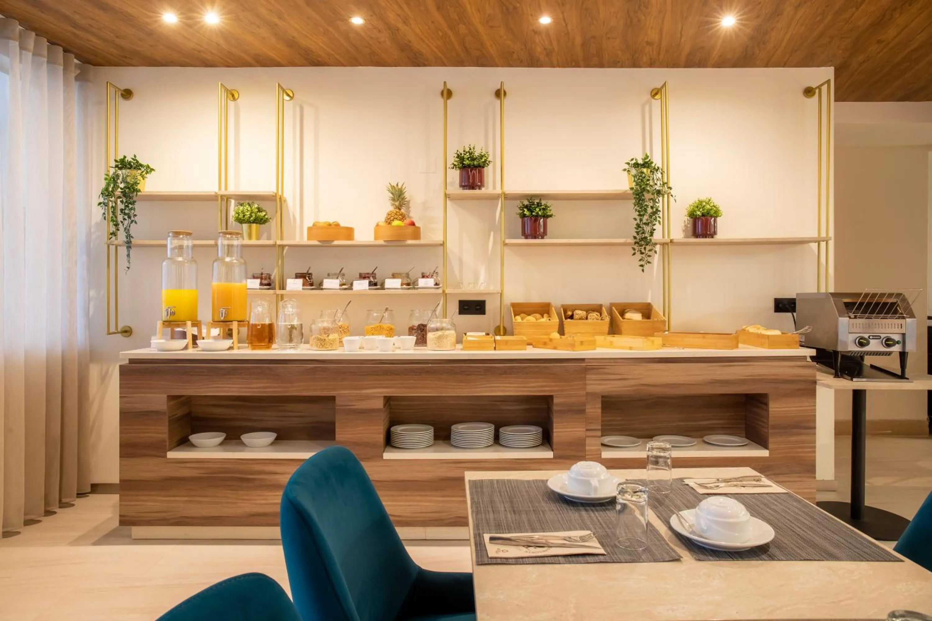 Restaurant/places to eat in AP Sines - Costa Alentejana