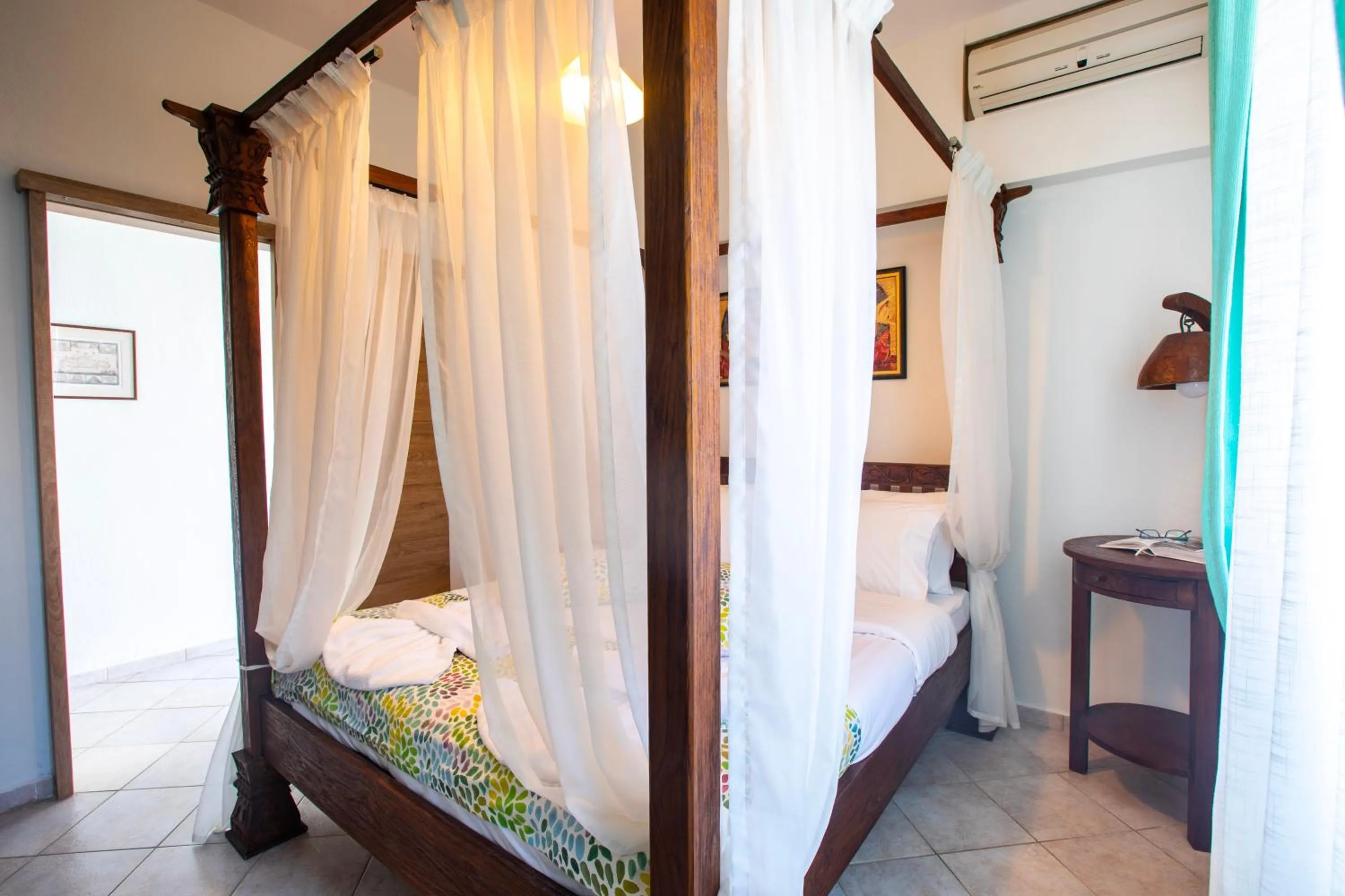 Bedroom, Bed in Kastro Apartments