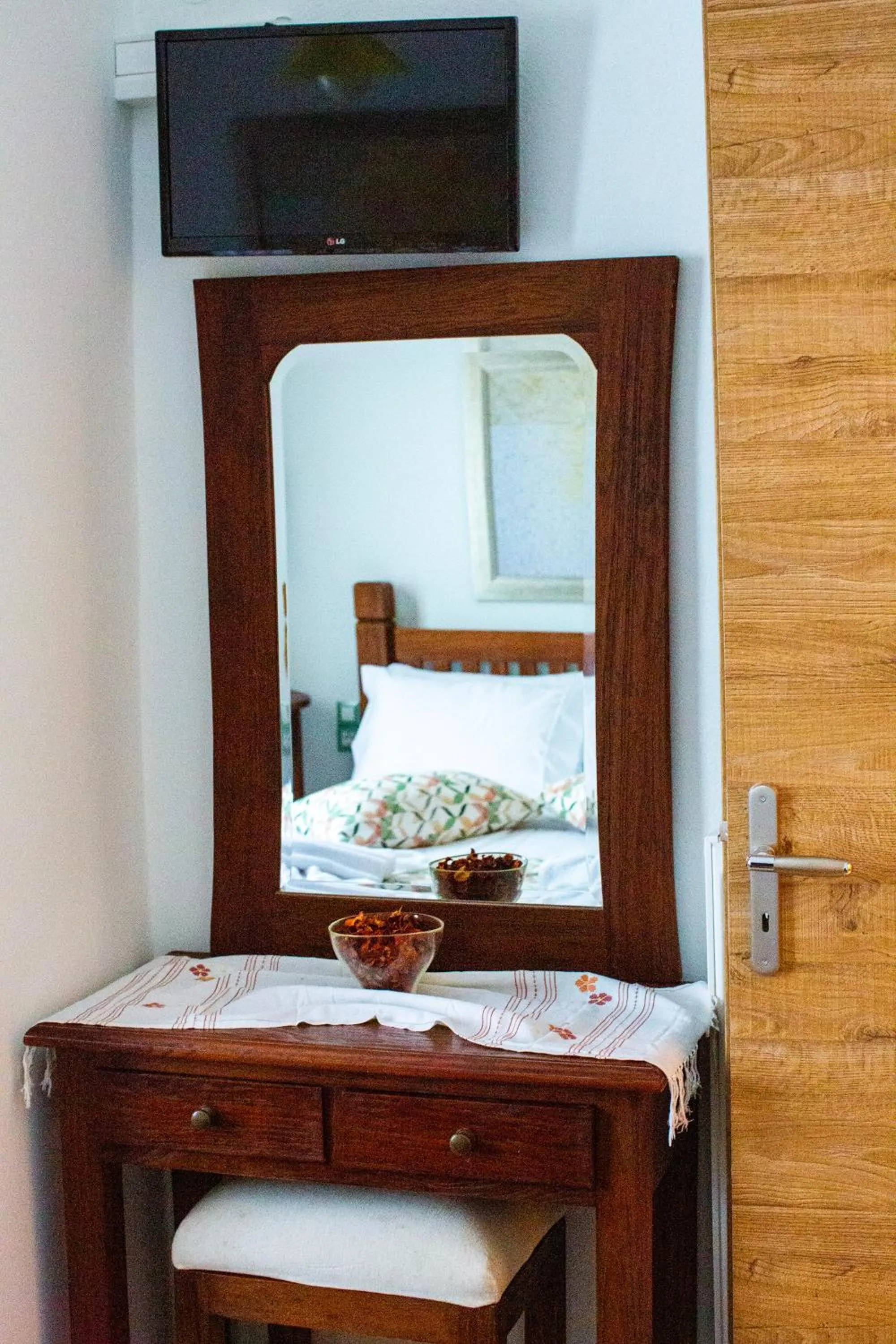 Bedroom, Bed in Kastro Apartments