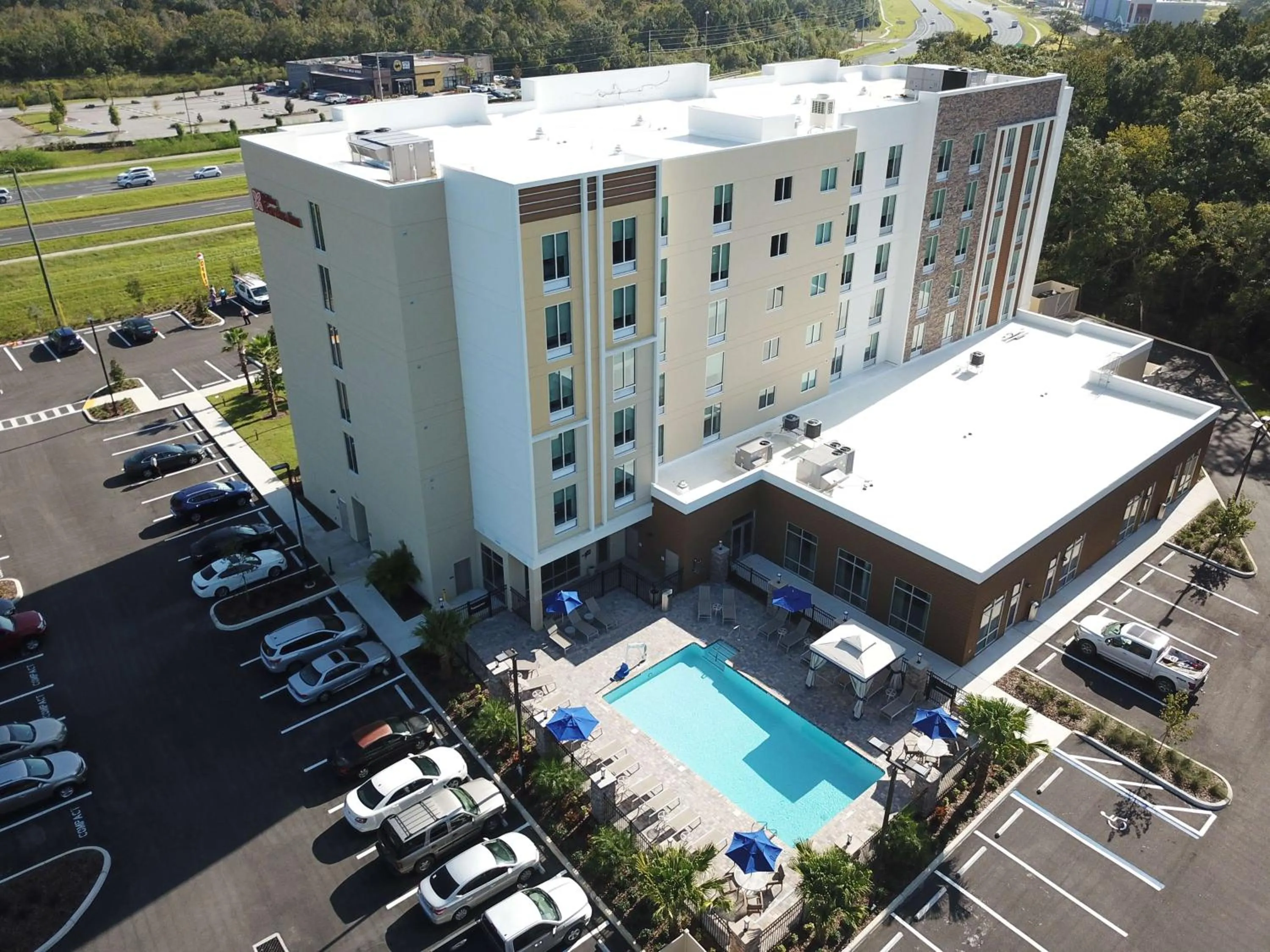 Property building in Hilton Garden Inn Tampa - Wesley Chapel