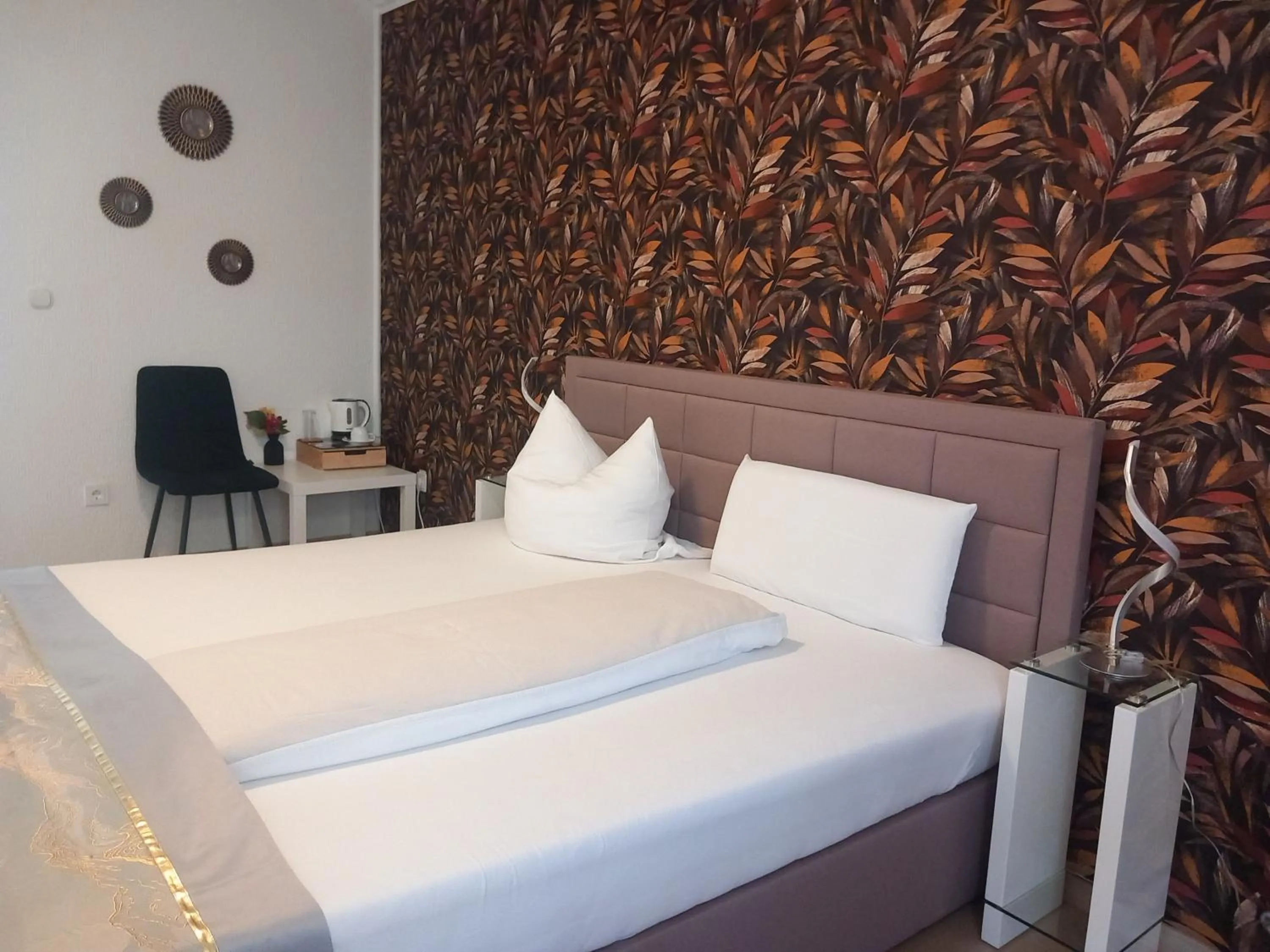 Photo of the whole room, Bed in Hotel Schloßschenke