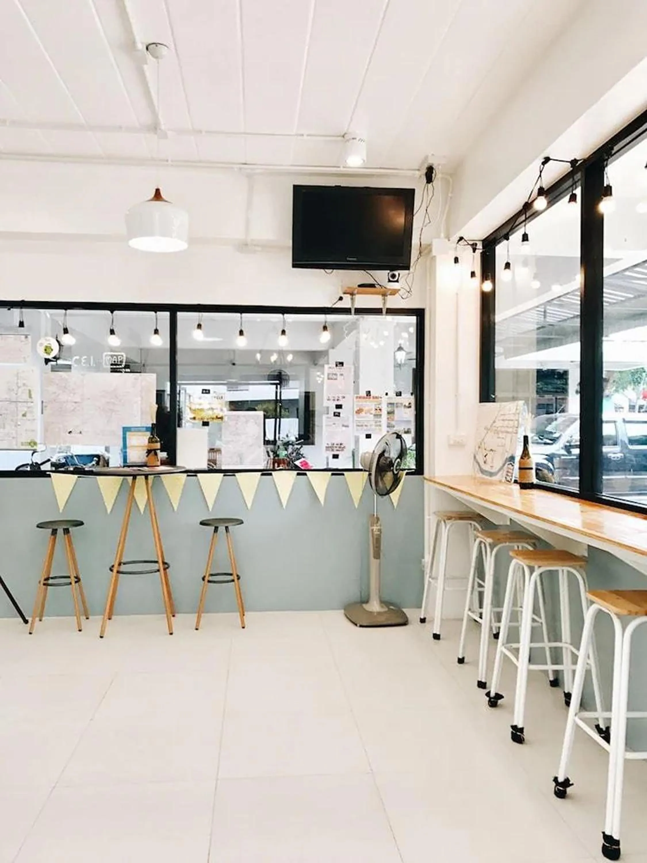 Restaurant/places to eat in Baan Nuk Anong