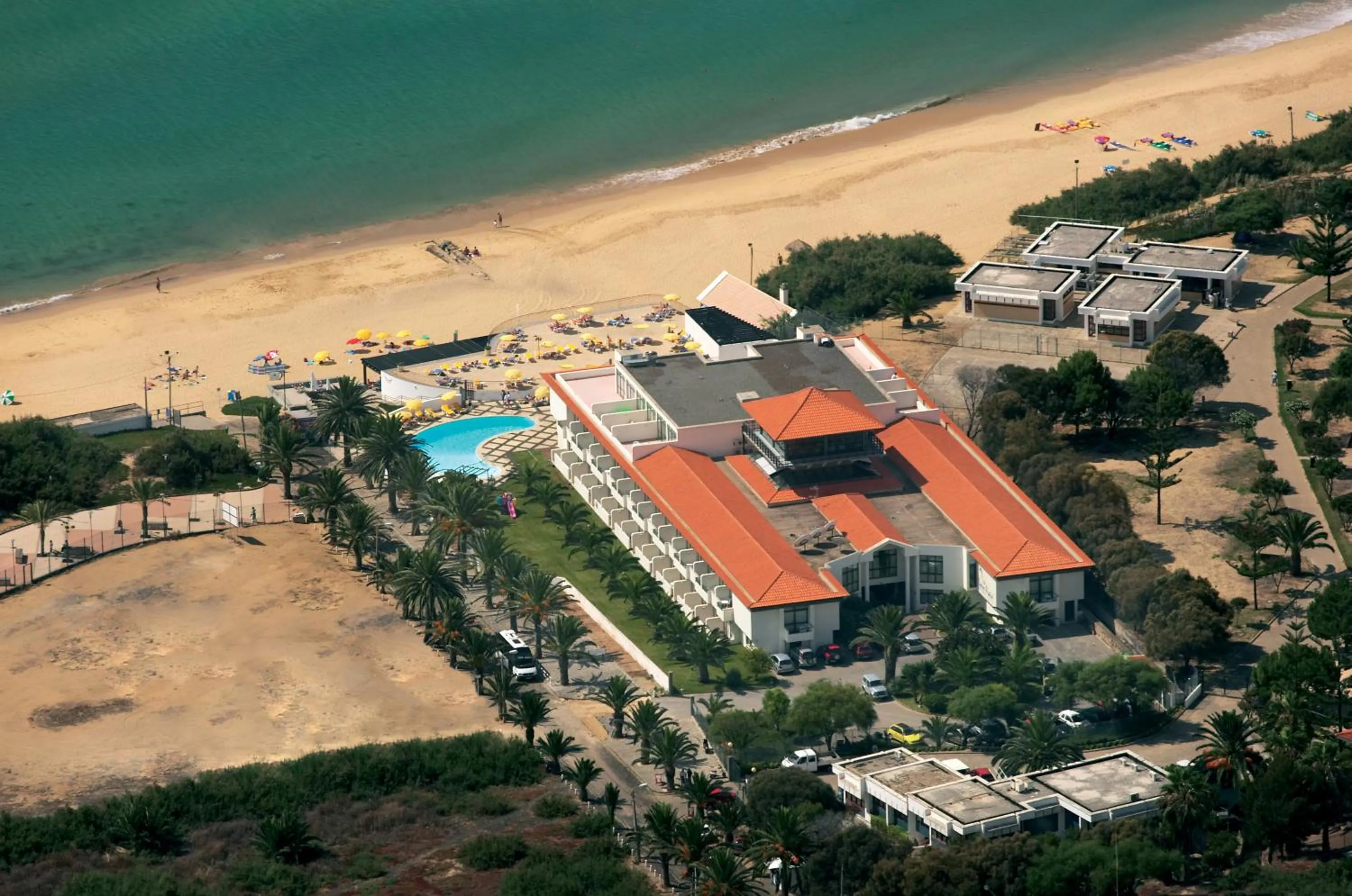 Property building in Hotel Torre Praia