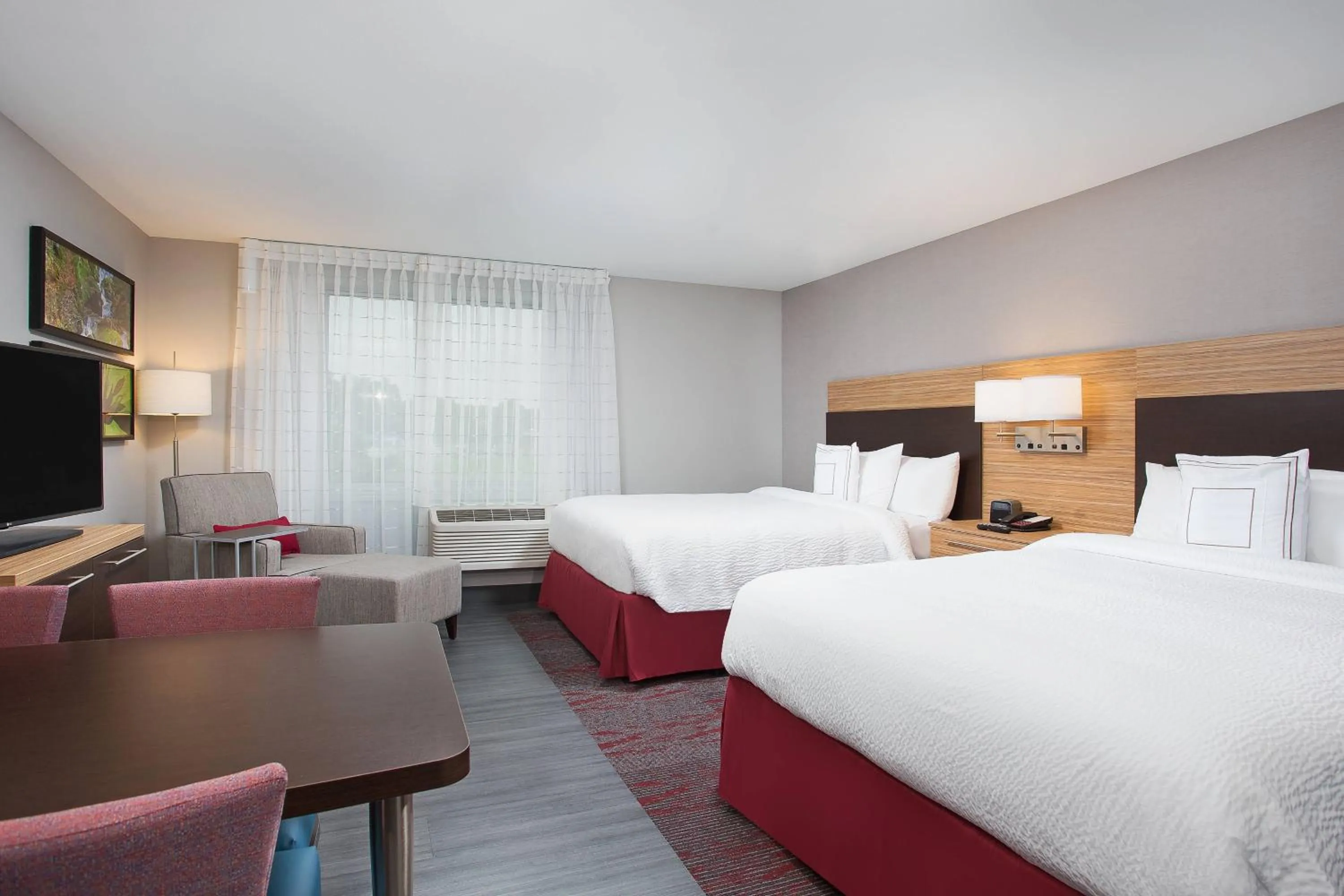 Photo of the whole room, Bed in TownePlace Suites by Marriott Knoxville Oak Ridge