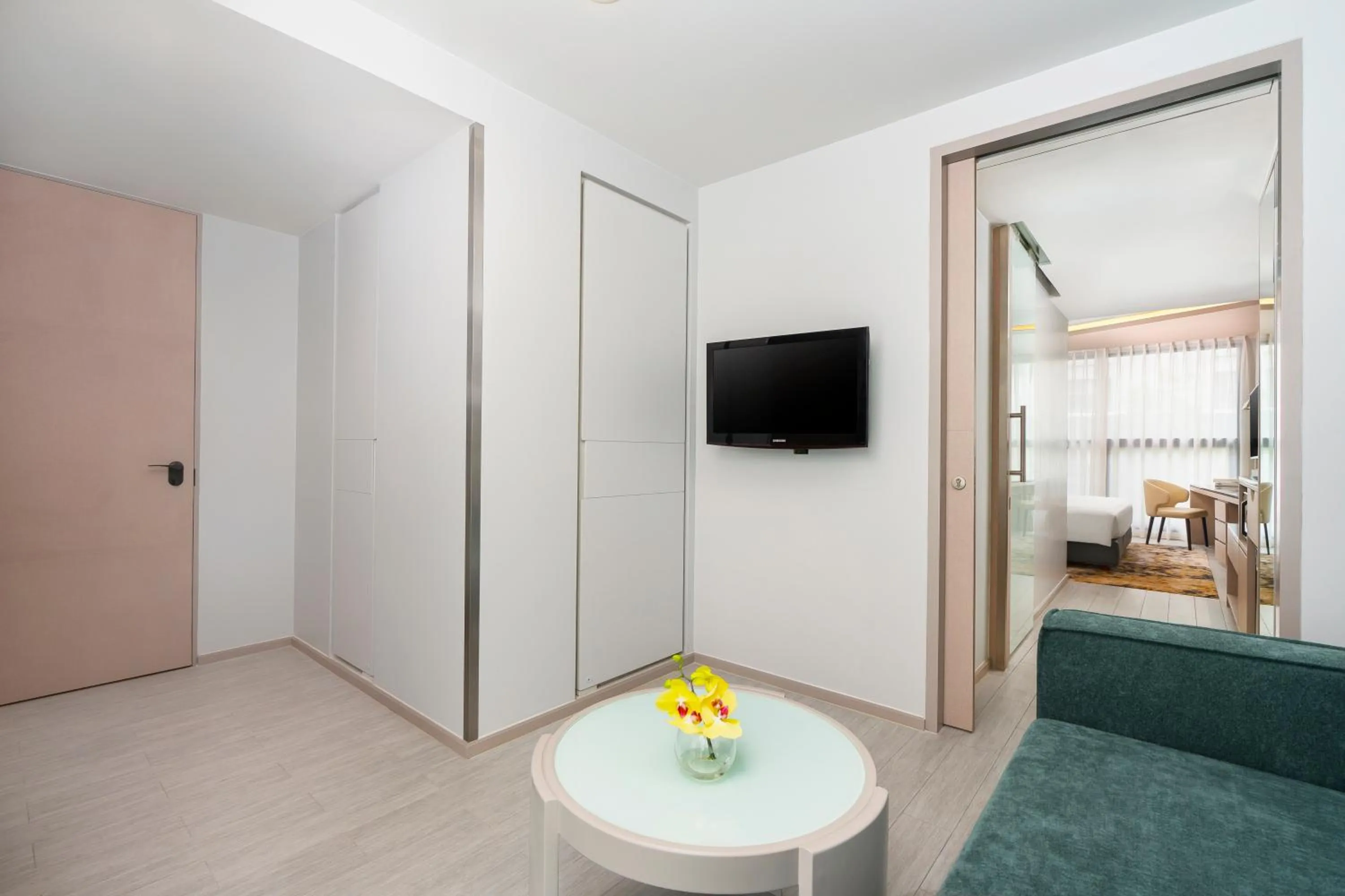 TV and multimedia, Bed in Hyatt Place Bangkok Sukhumvit 1