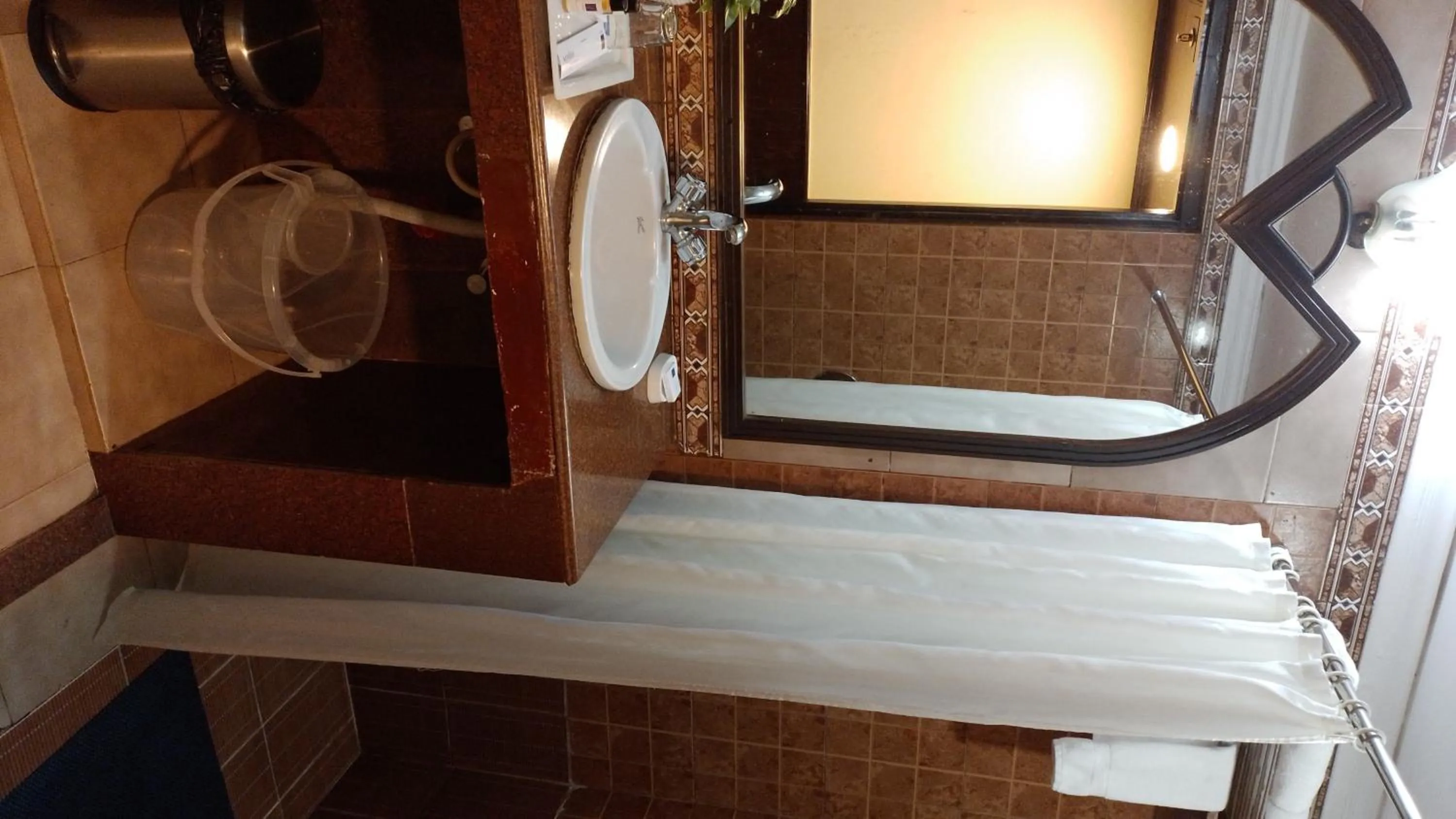 Bathroom in Hotel Empires