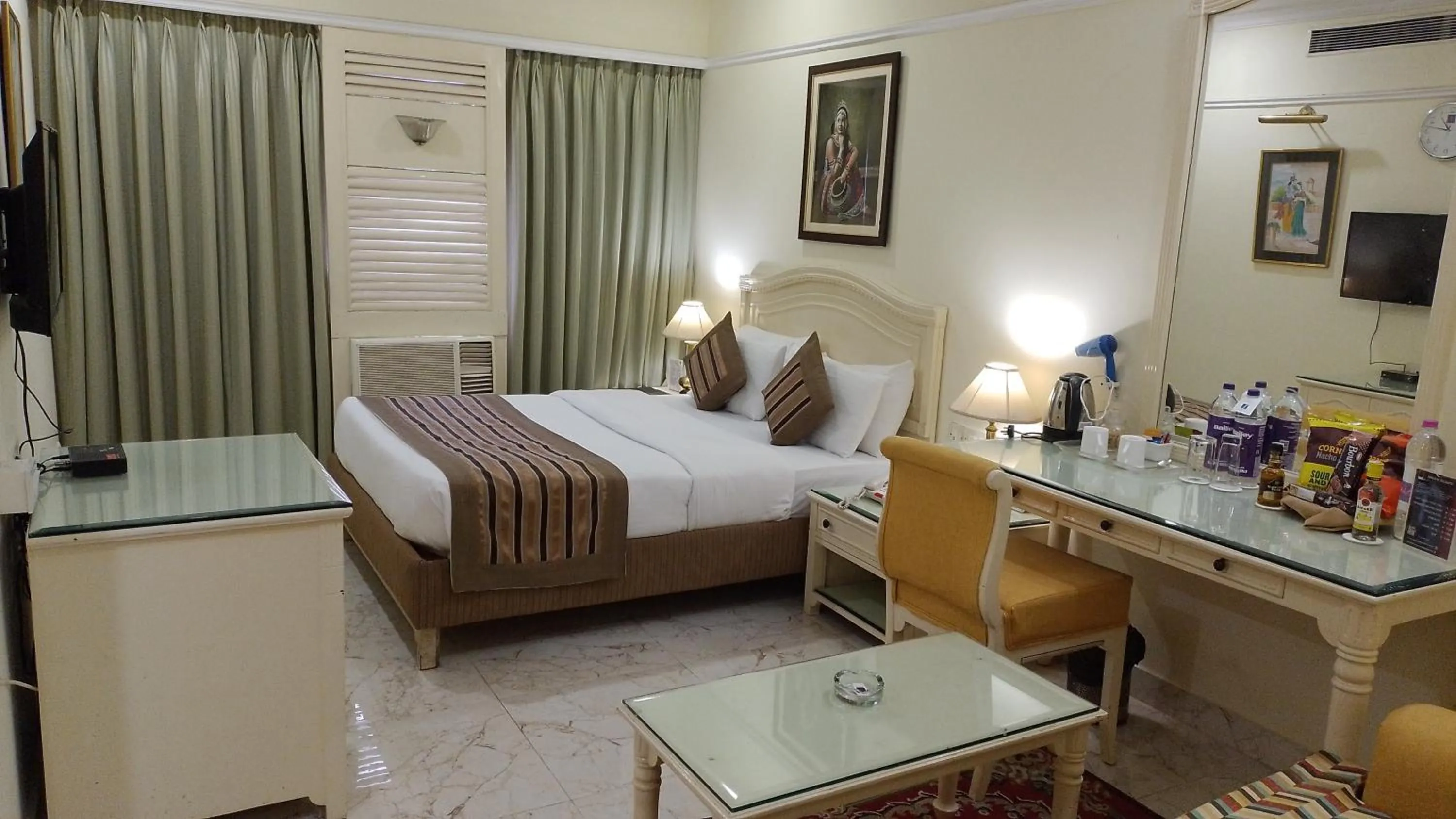 Bed in Hotel Empires