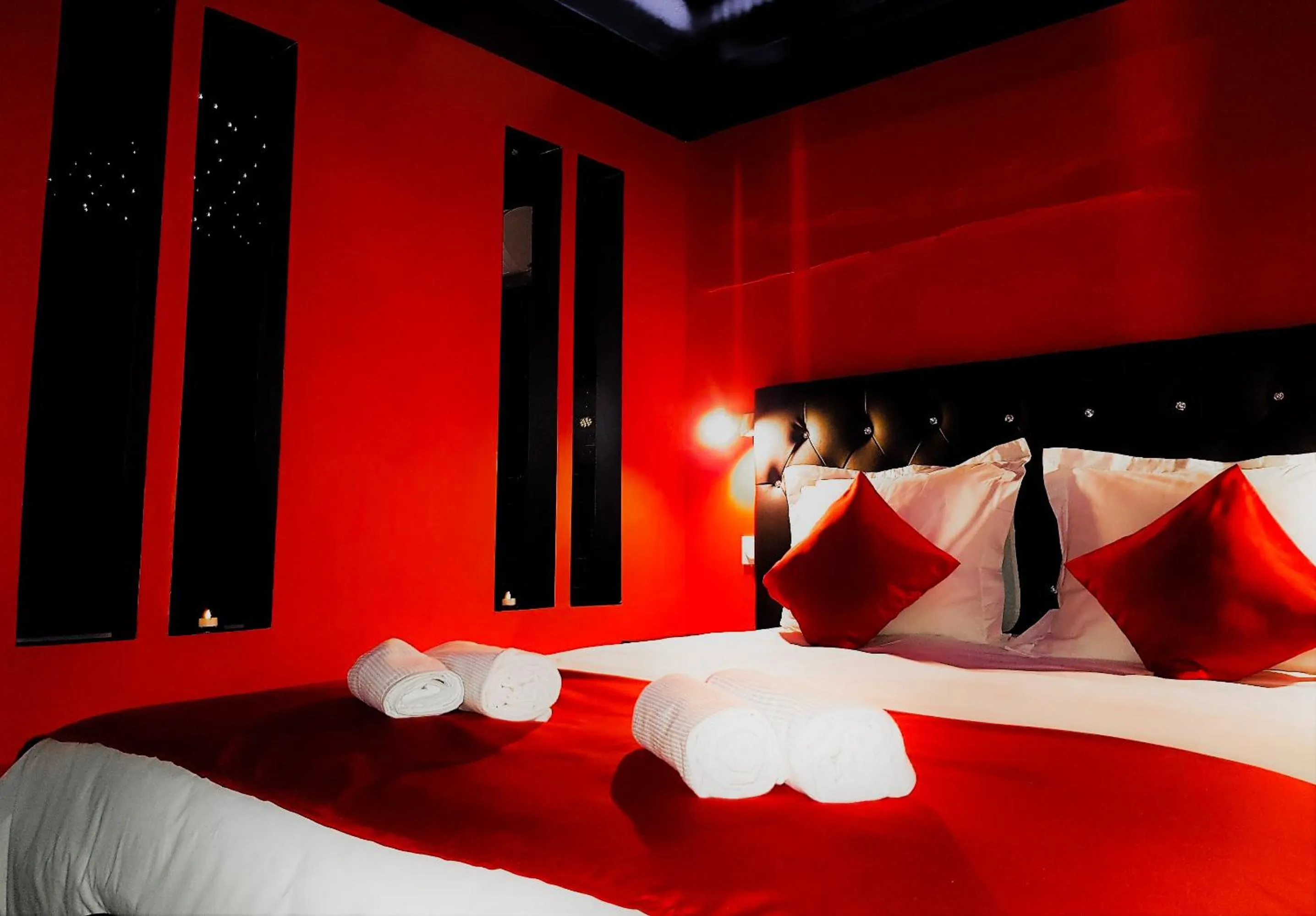 Bed in Suite Romantique