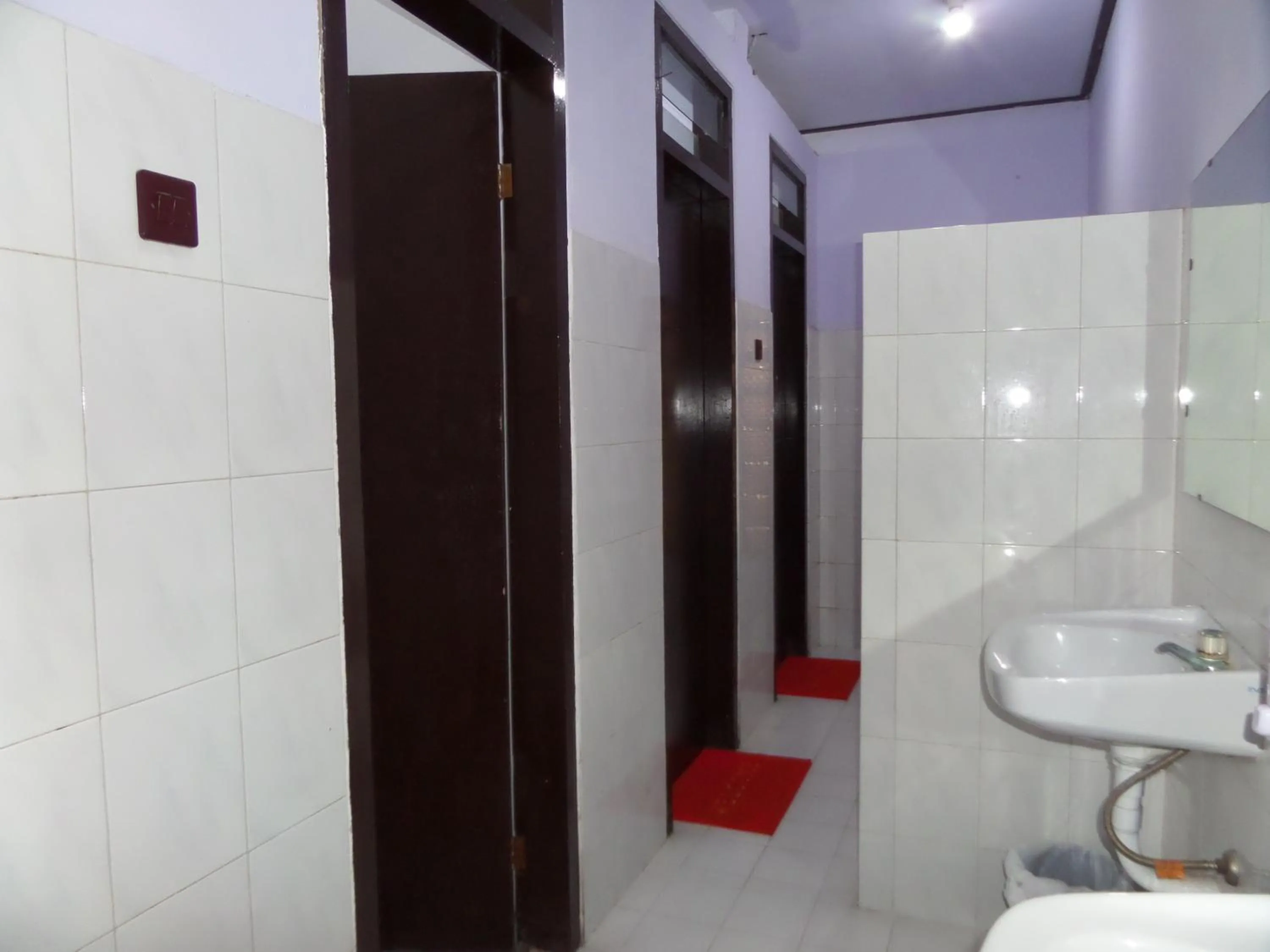 Bathroom in Bromo Permai 1