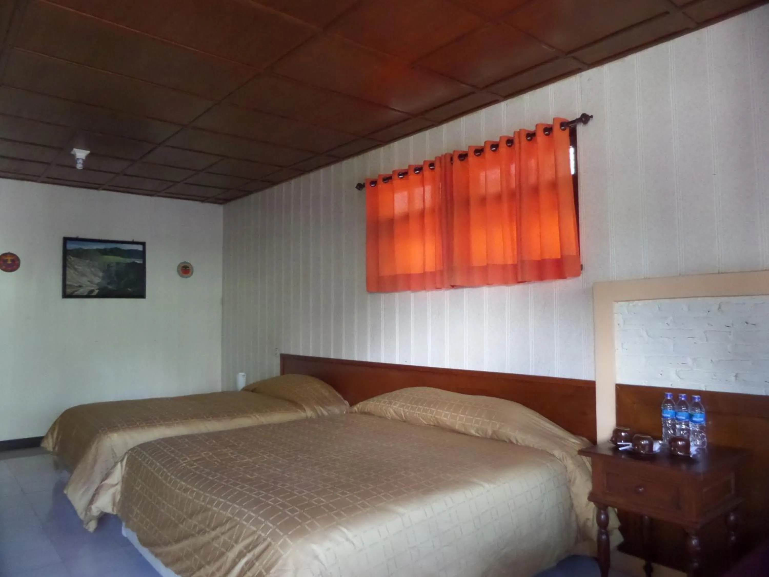 Photo of the whole room, Bed in Bromo Permai 1