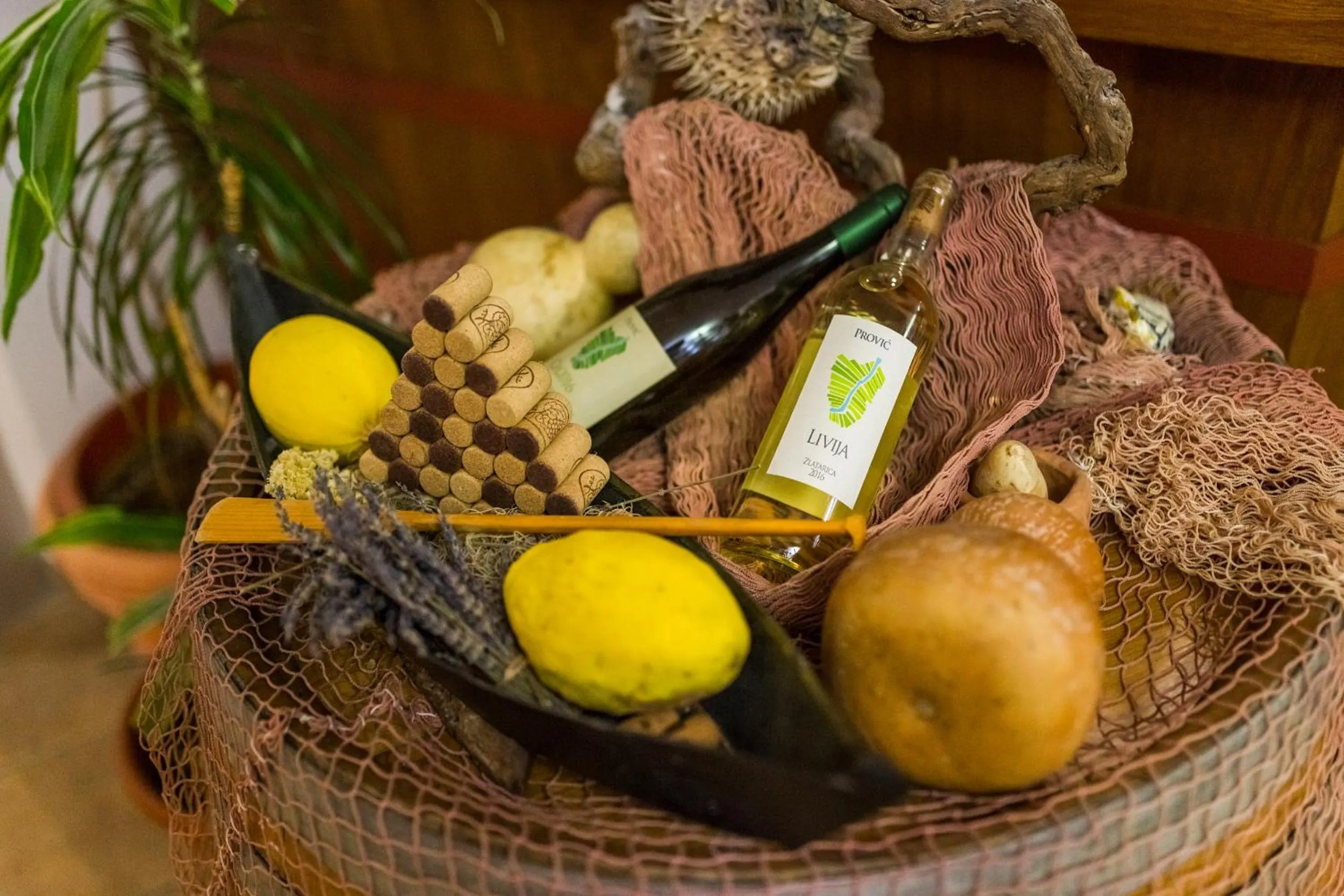 Restaurant/places to eat in Hotel Merlot