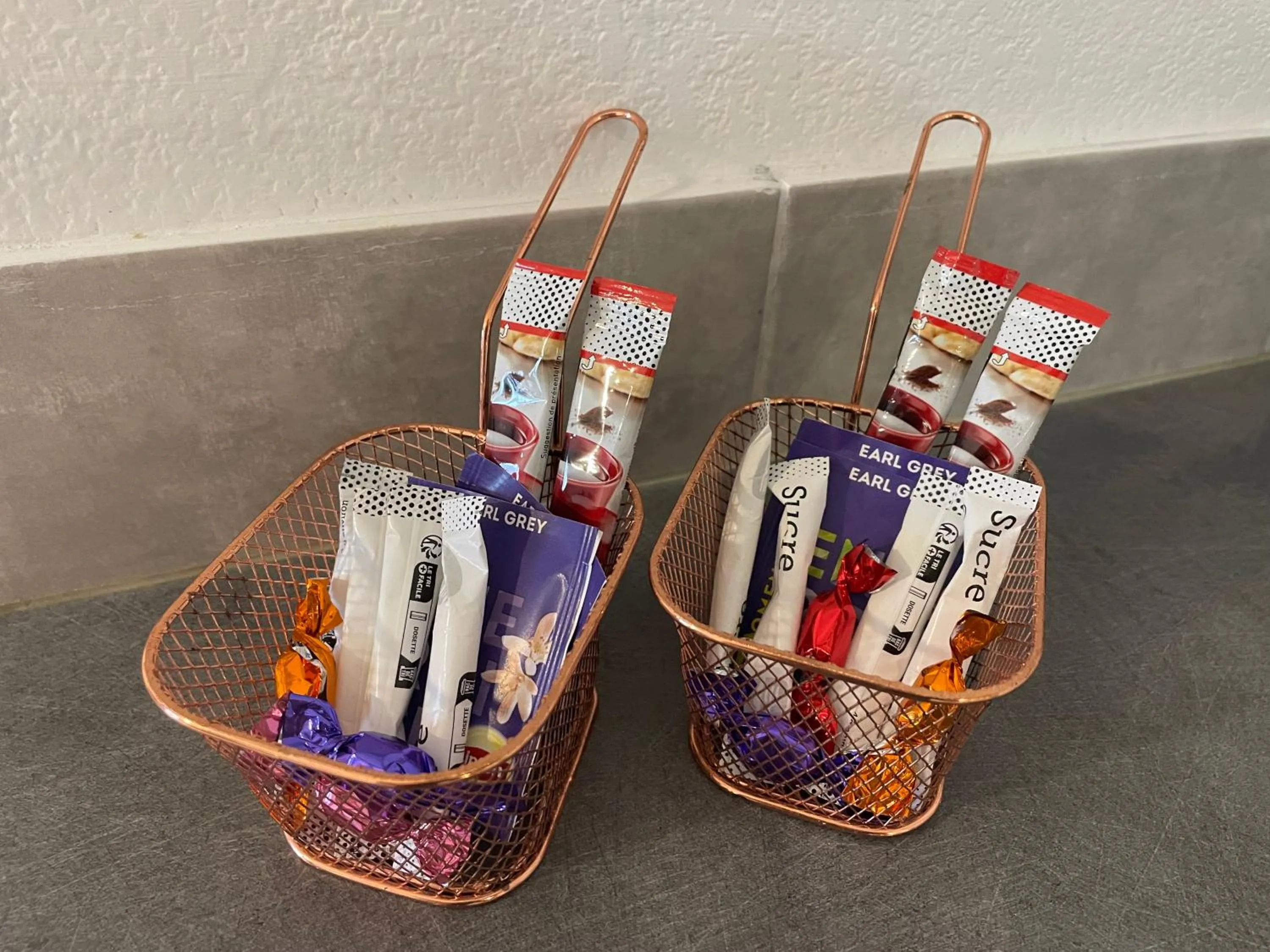 Kitchen or kitchenette in City Résidence Avignon