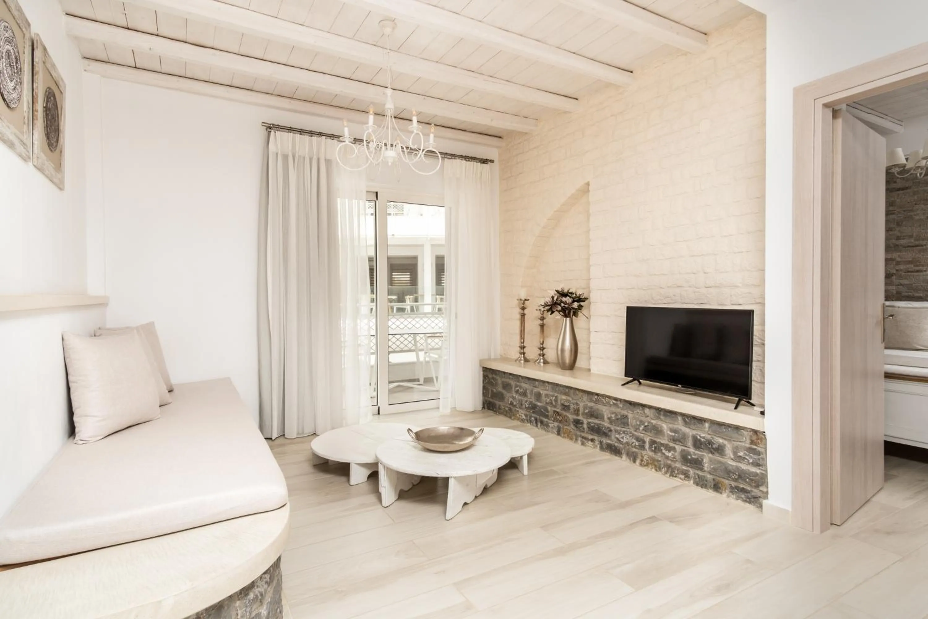 TV and multimedia in Cyano Hotel