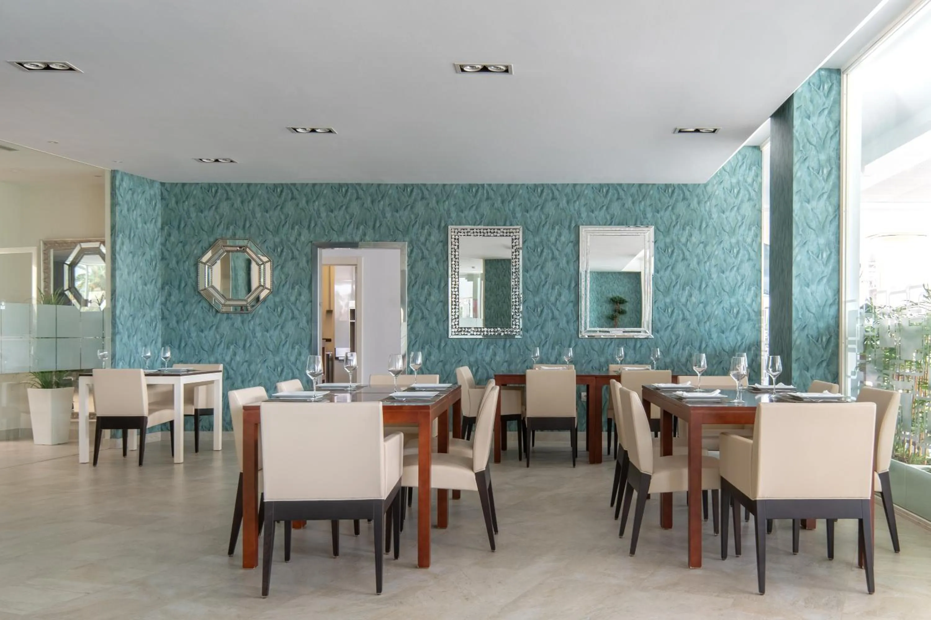 Restaurant/places to eat in Hotel Atlántico