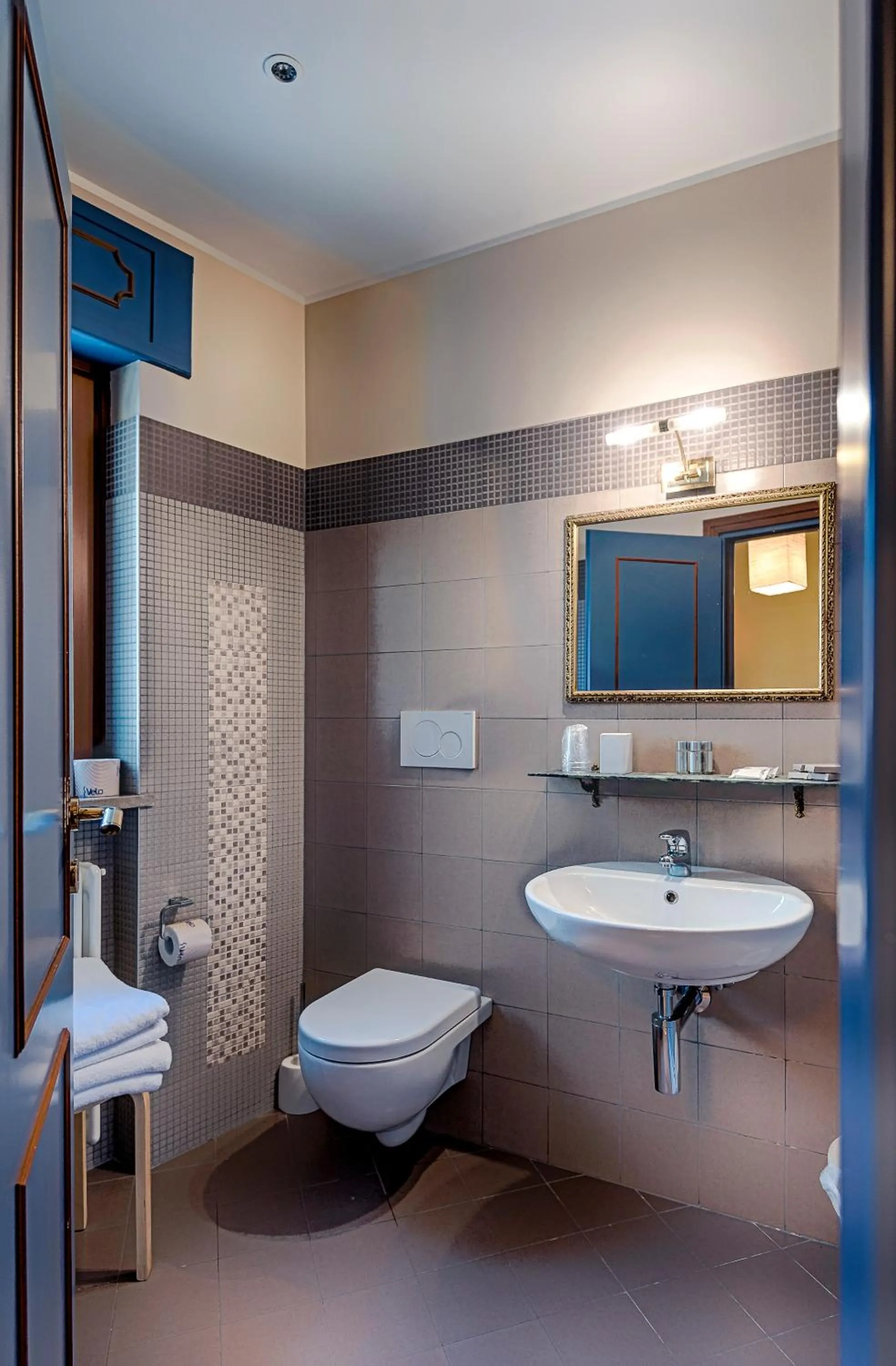 Bathroom in La Grotta Hotel