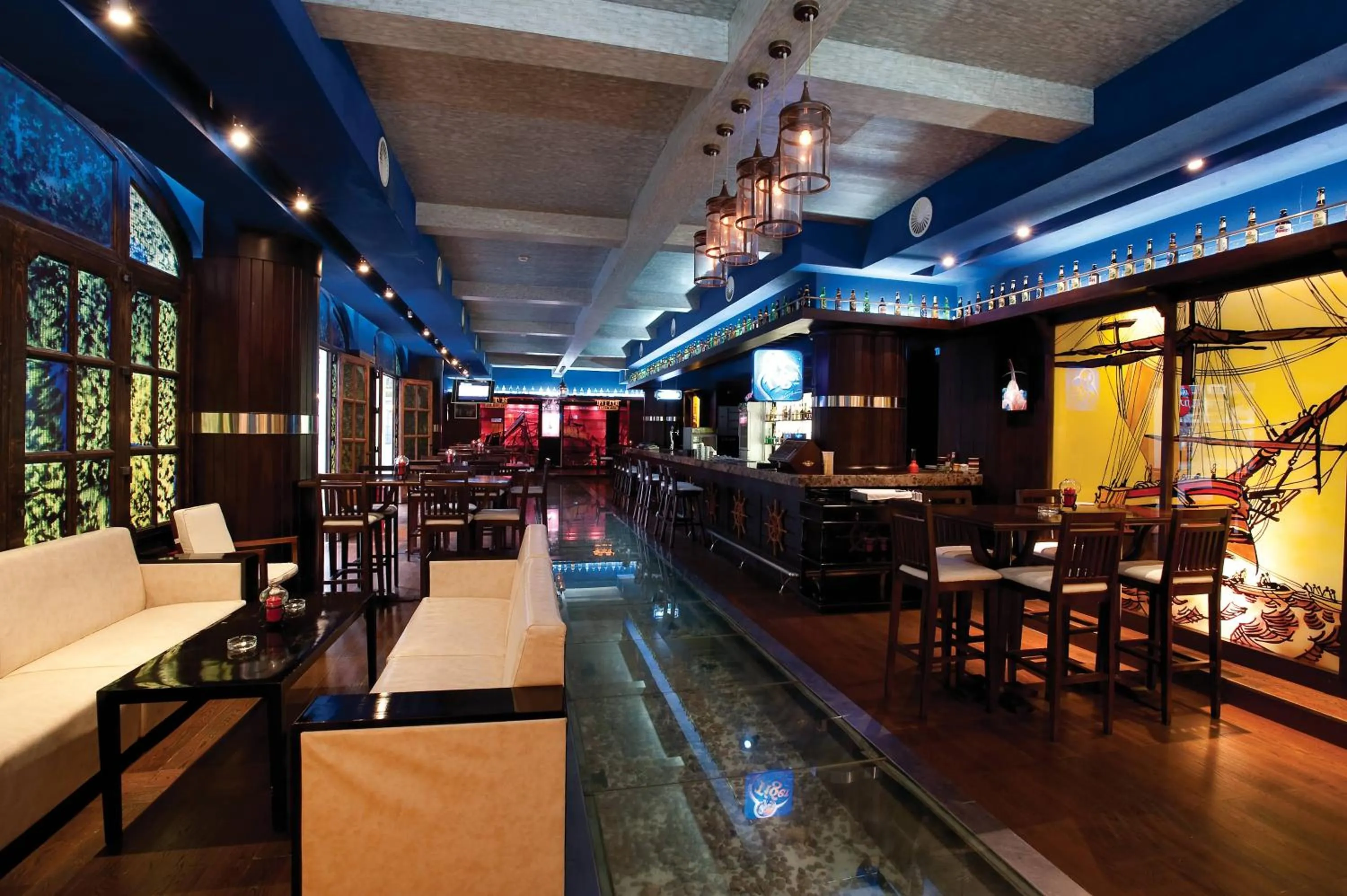 Restaurant/Places to Eat in The Interlaken OCT Hotel