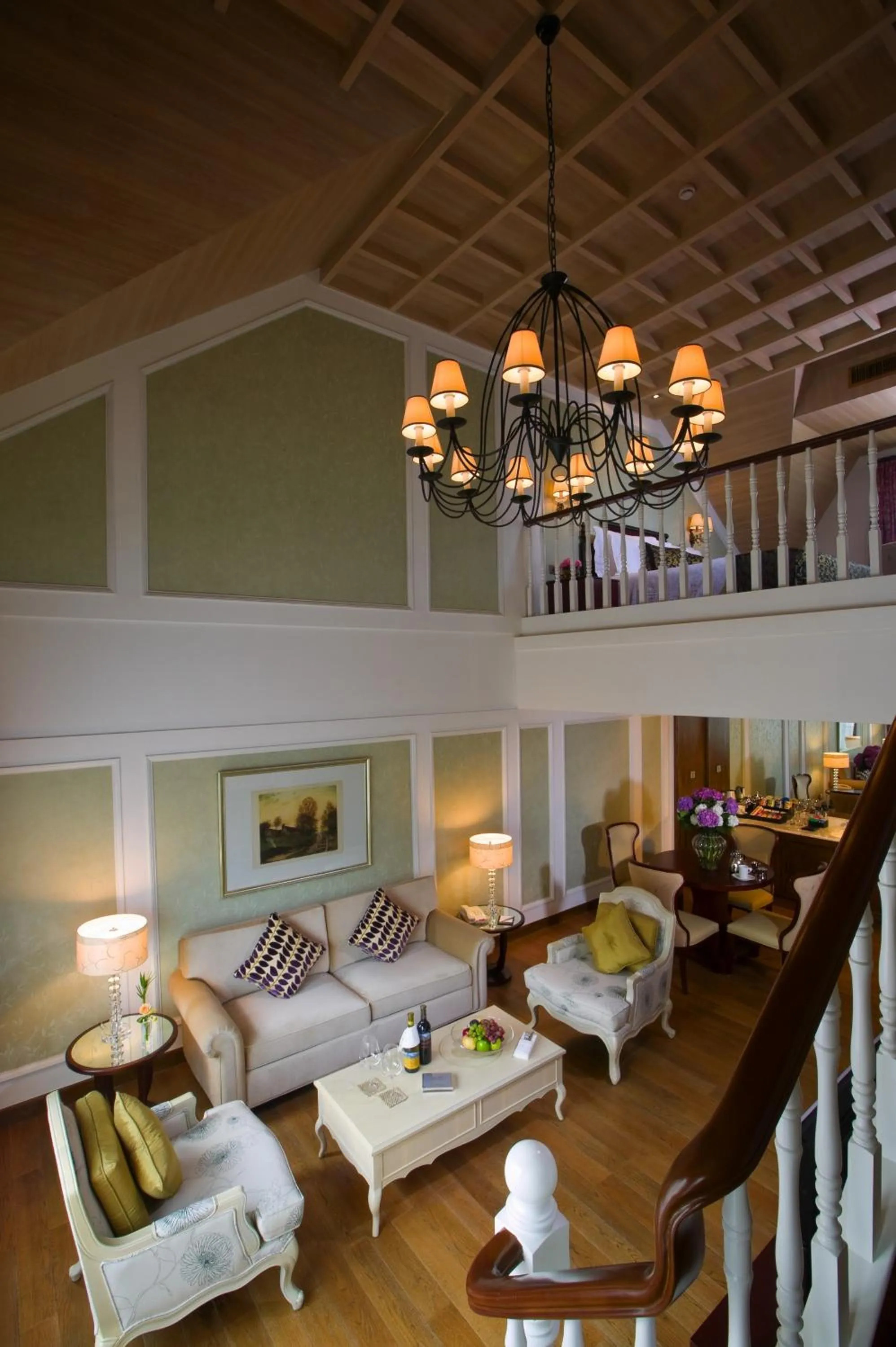 Photo of the whole room, Restaurant/Places to Eat in The Interlaken OCT Hotel