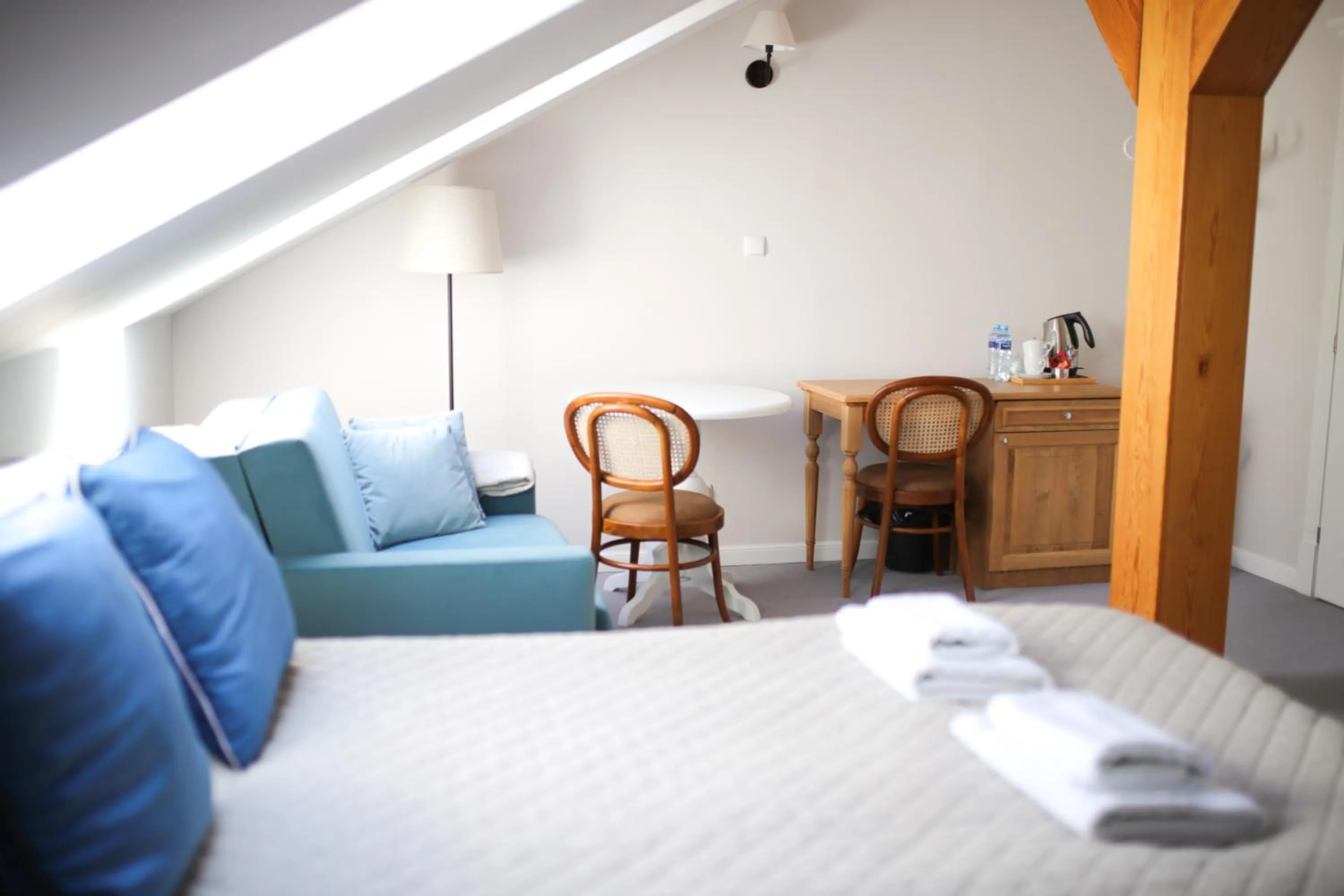 Photo of the whole room, Bed in Willa Puck