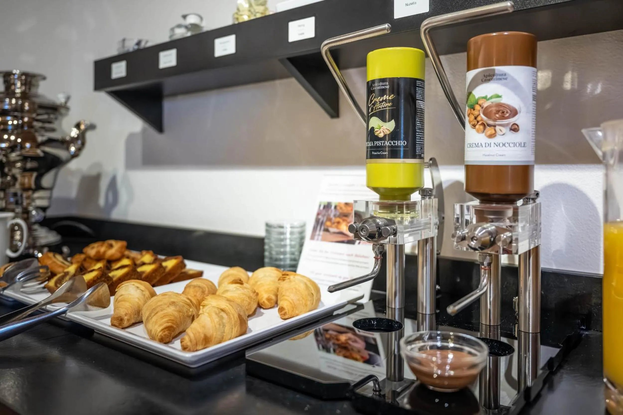 Buffet breakfast in Hotel Pfeiferhof