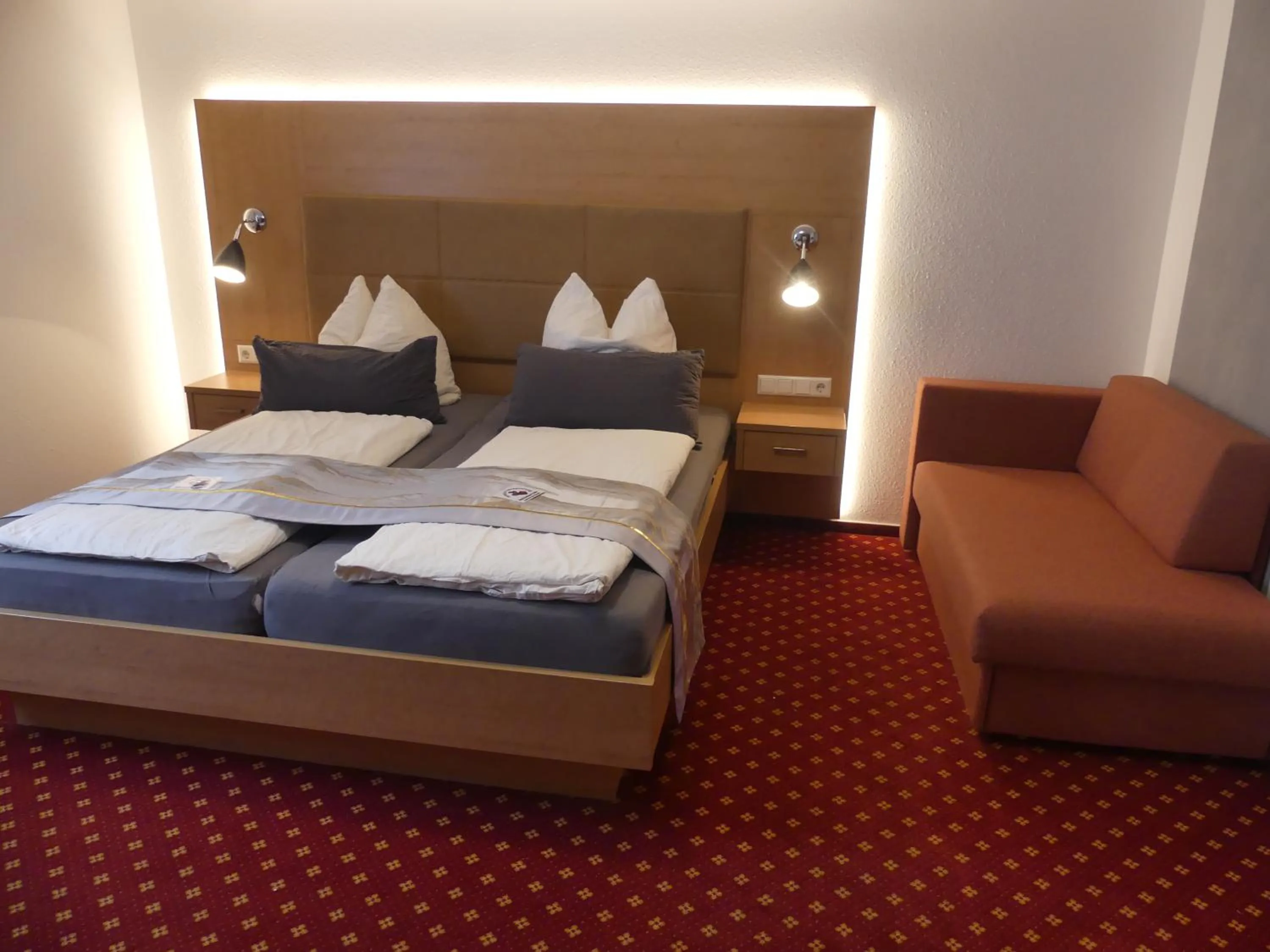 Bed in Hotel Traube