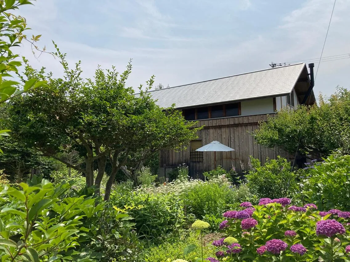 Garden in Waterside Cottage Heron