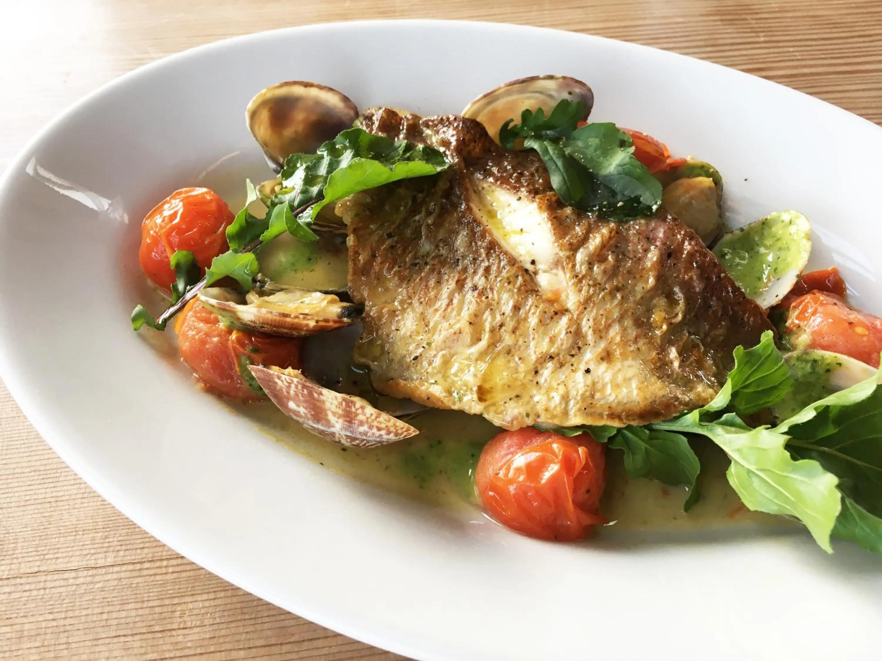 Restaurant/places to eat in Waterside Cottage Heron