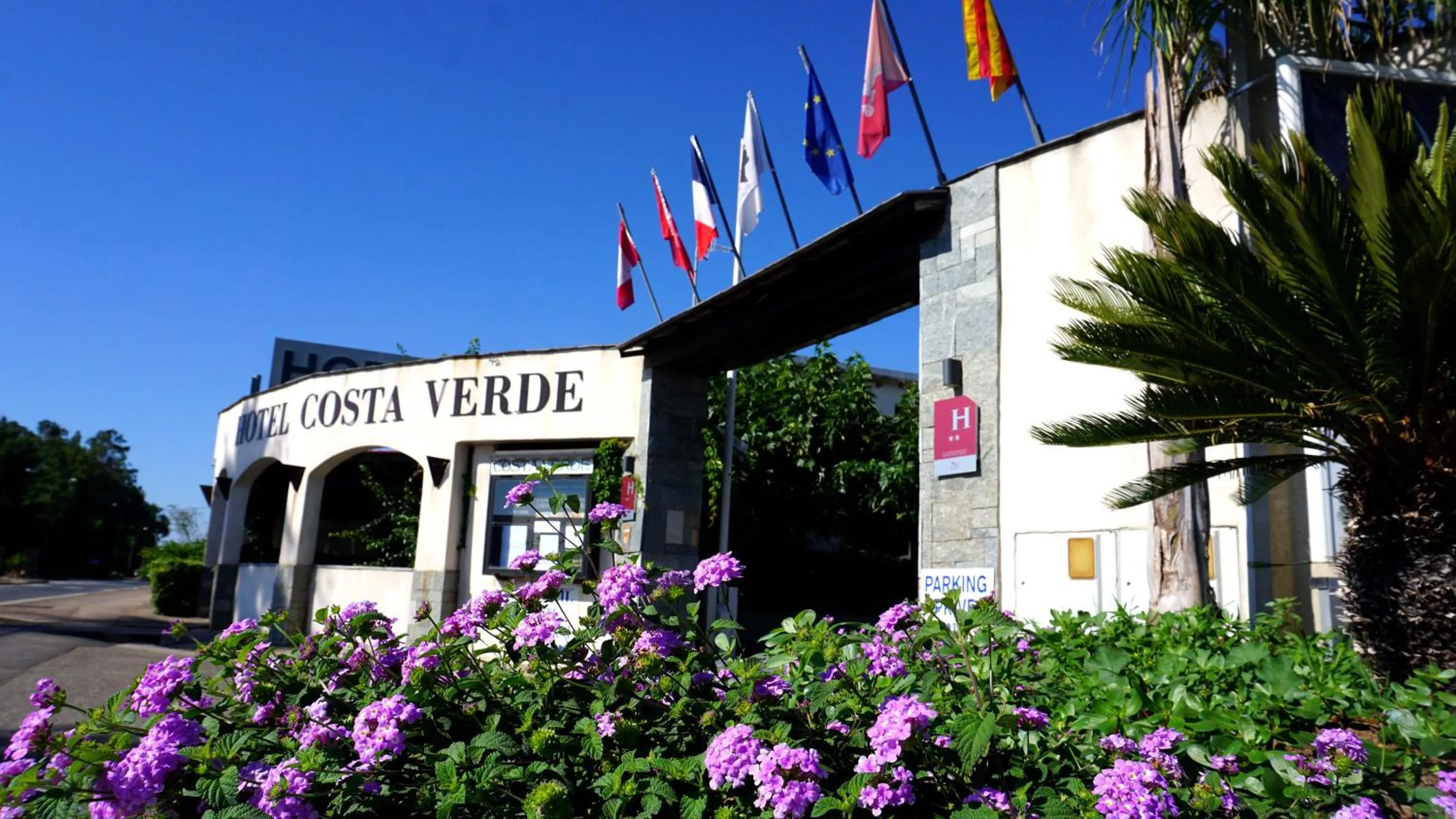 Facade/entrance in Hotel Costa Verde